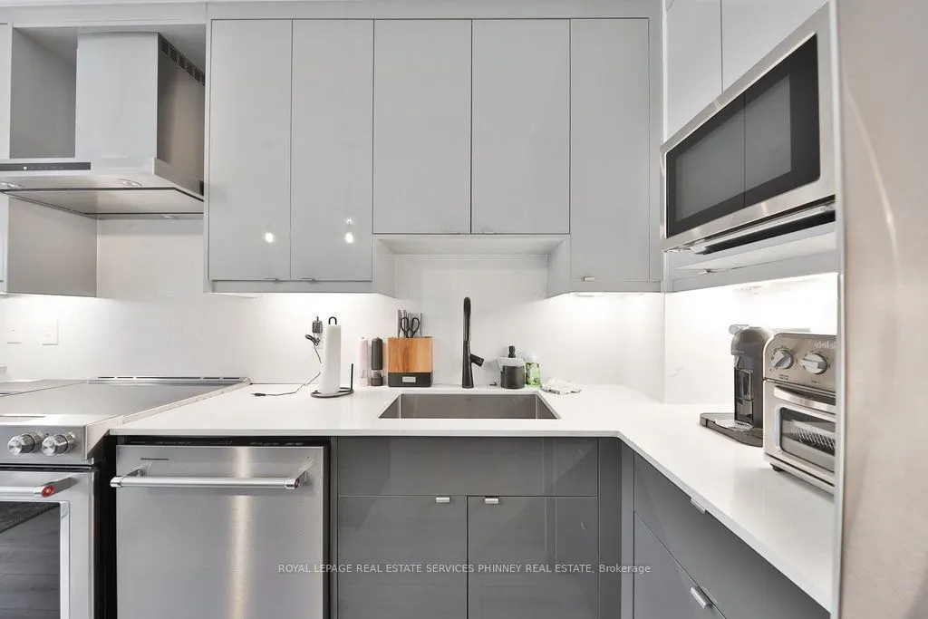 39 Annie Craig Drive, #408