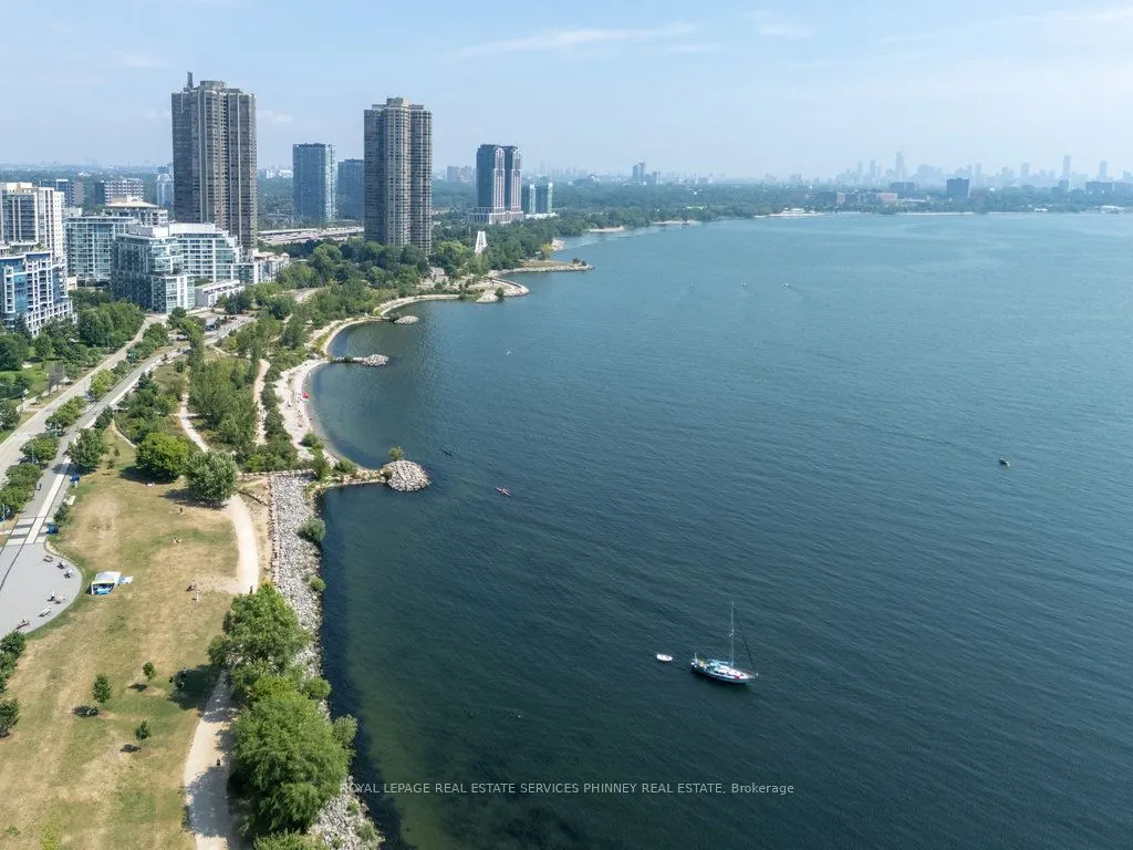39 Annie Craig Drive, #408