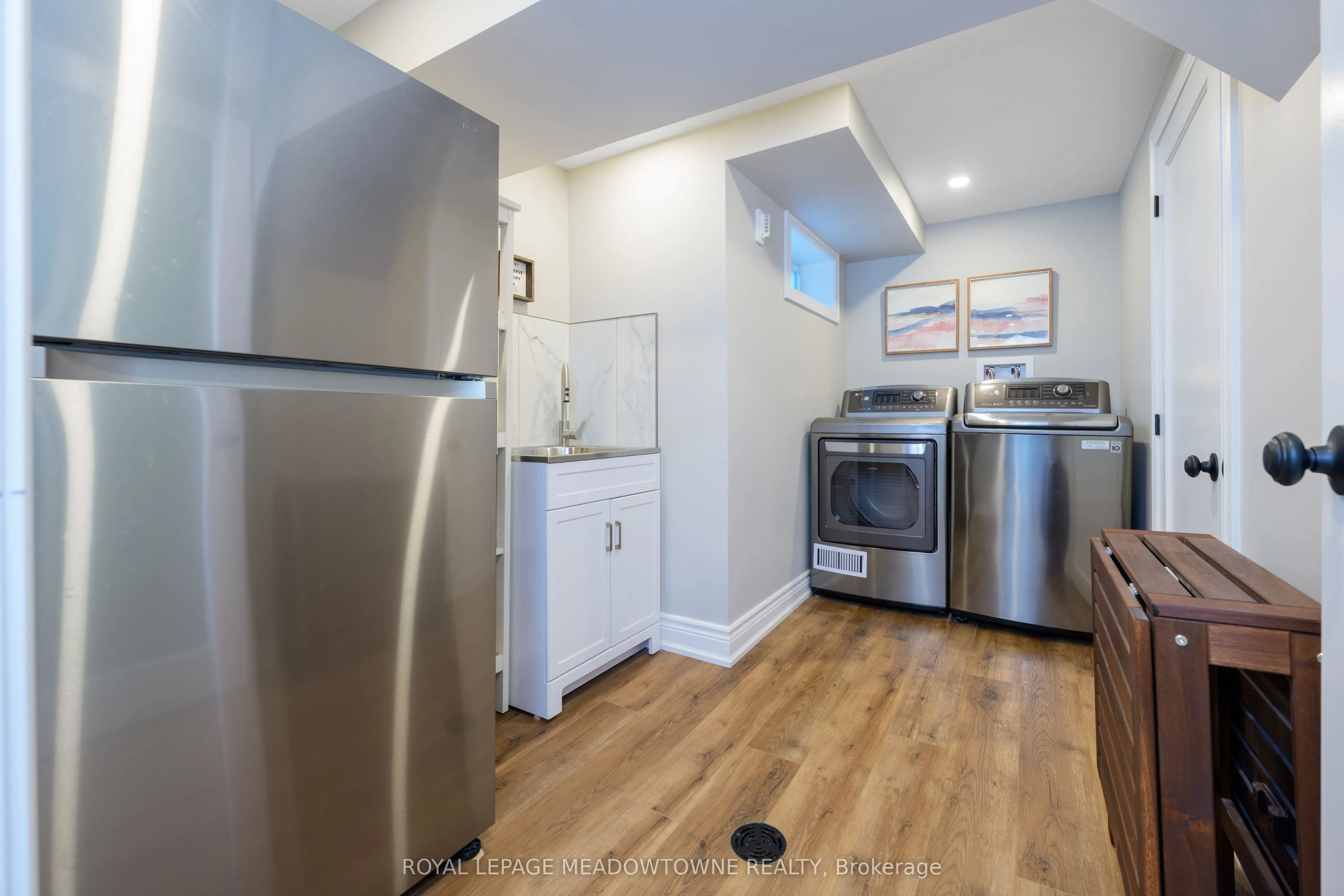 8 Lucinda Place