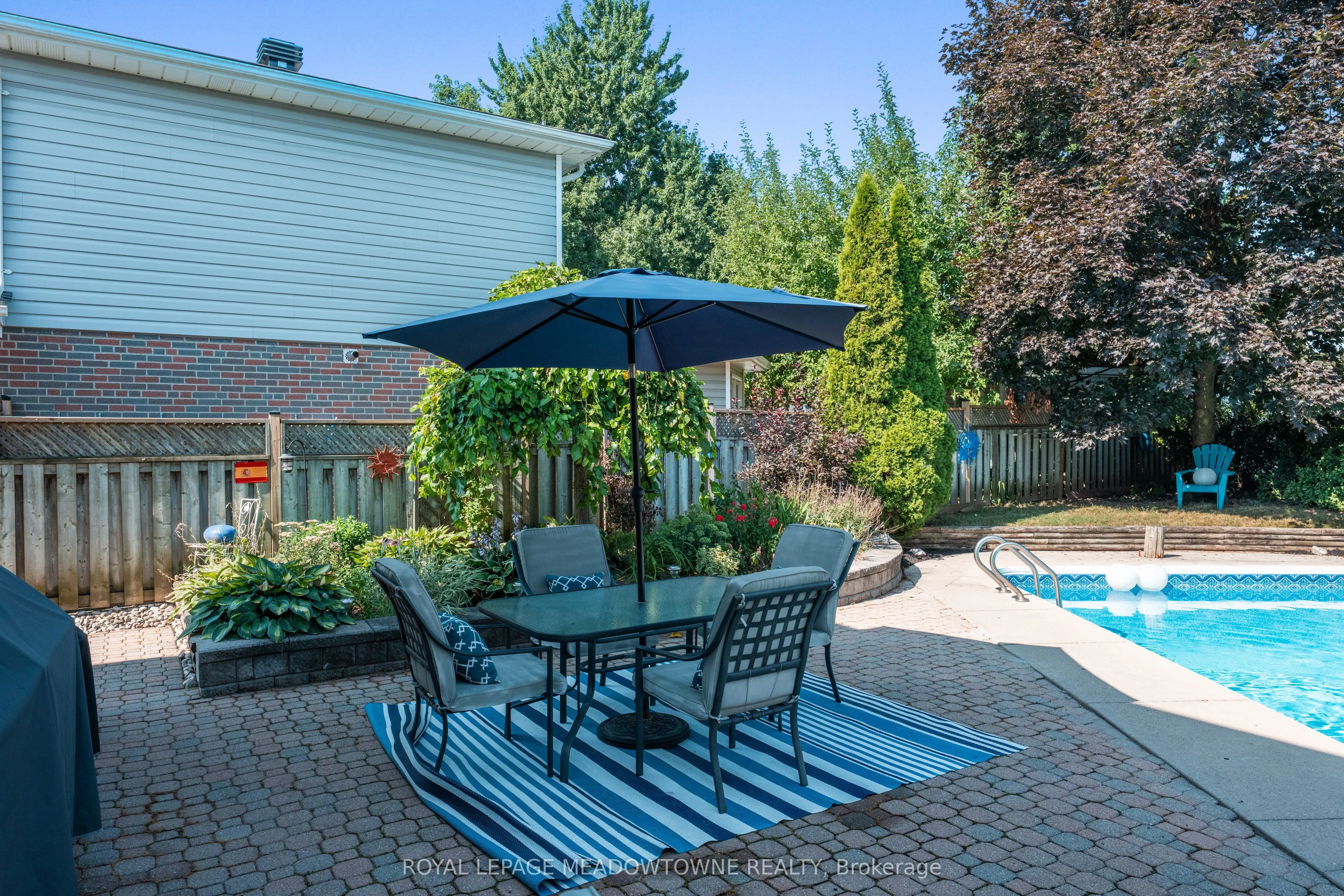 8 Lucinda Place