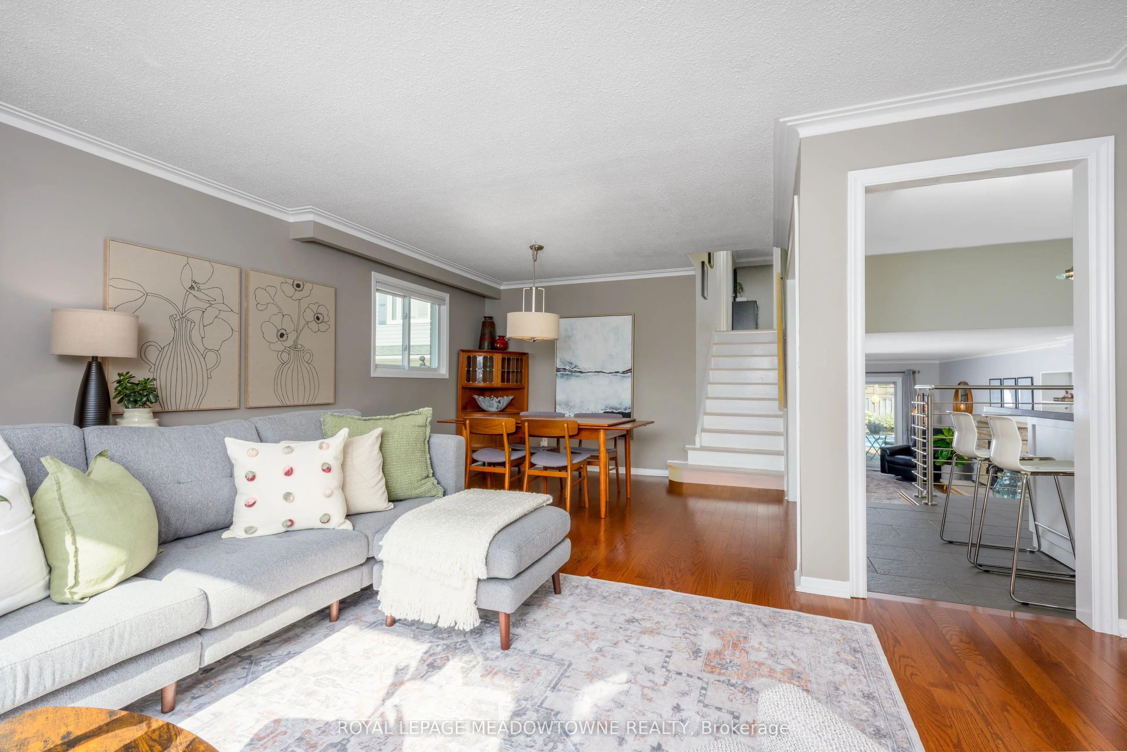 8 Lucinda Place