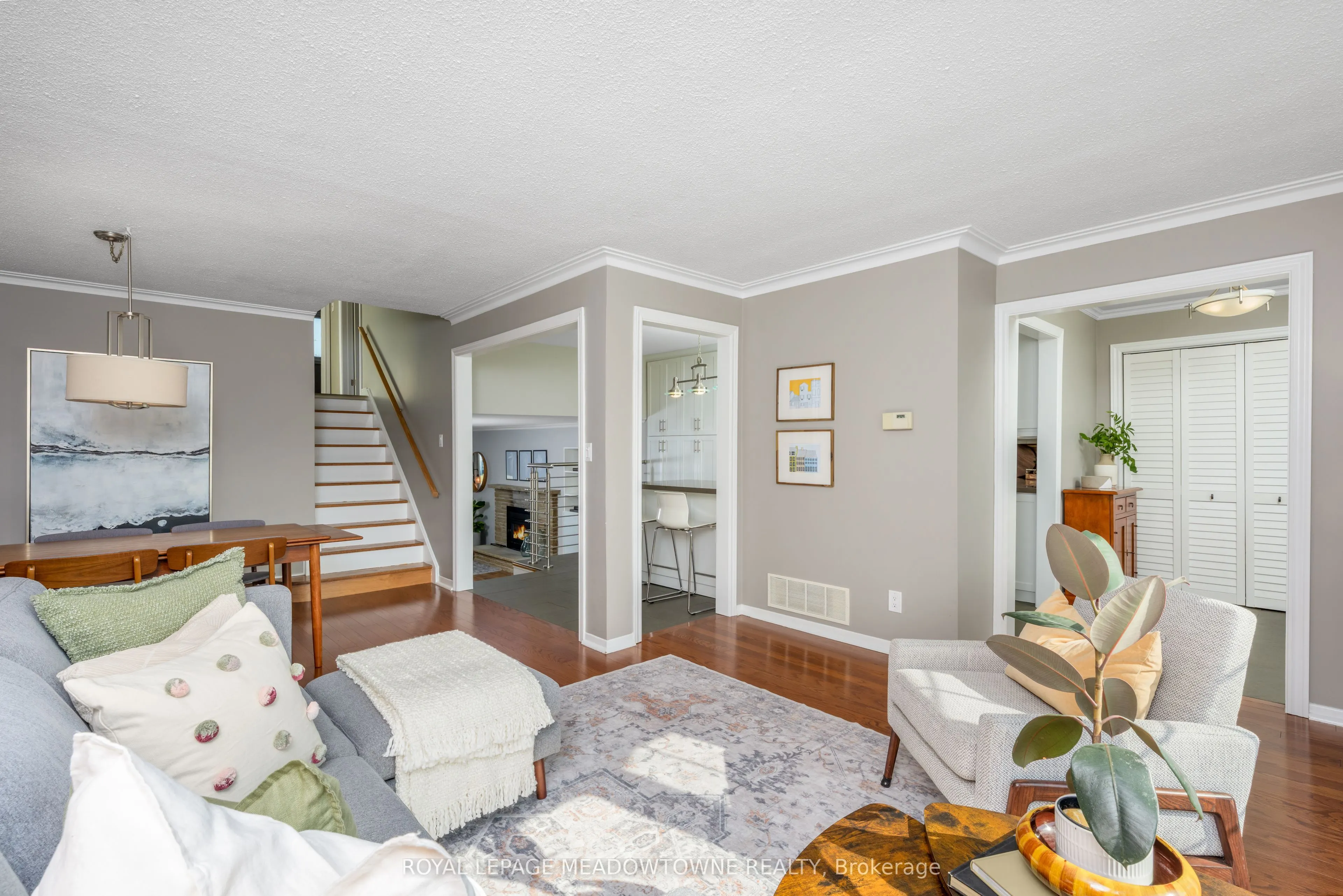 8 Lucinda Place
