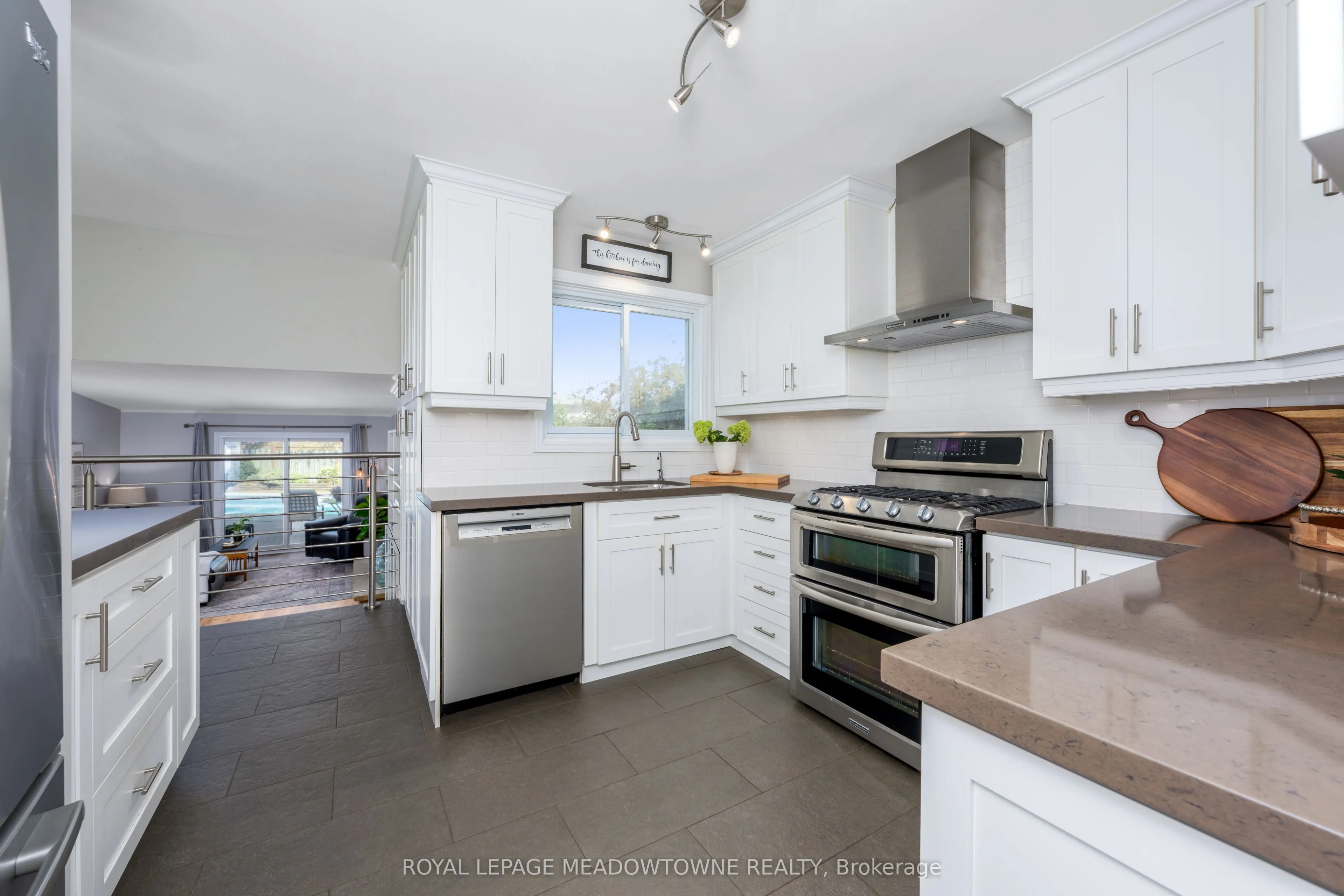 8 Lucinda Place
