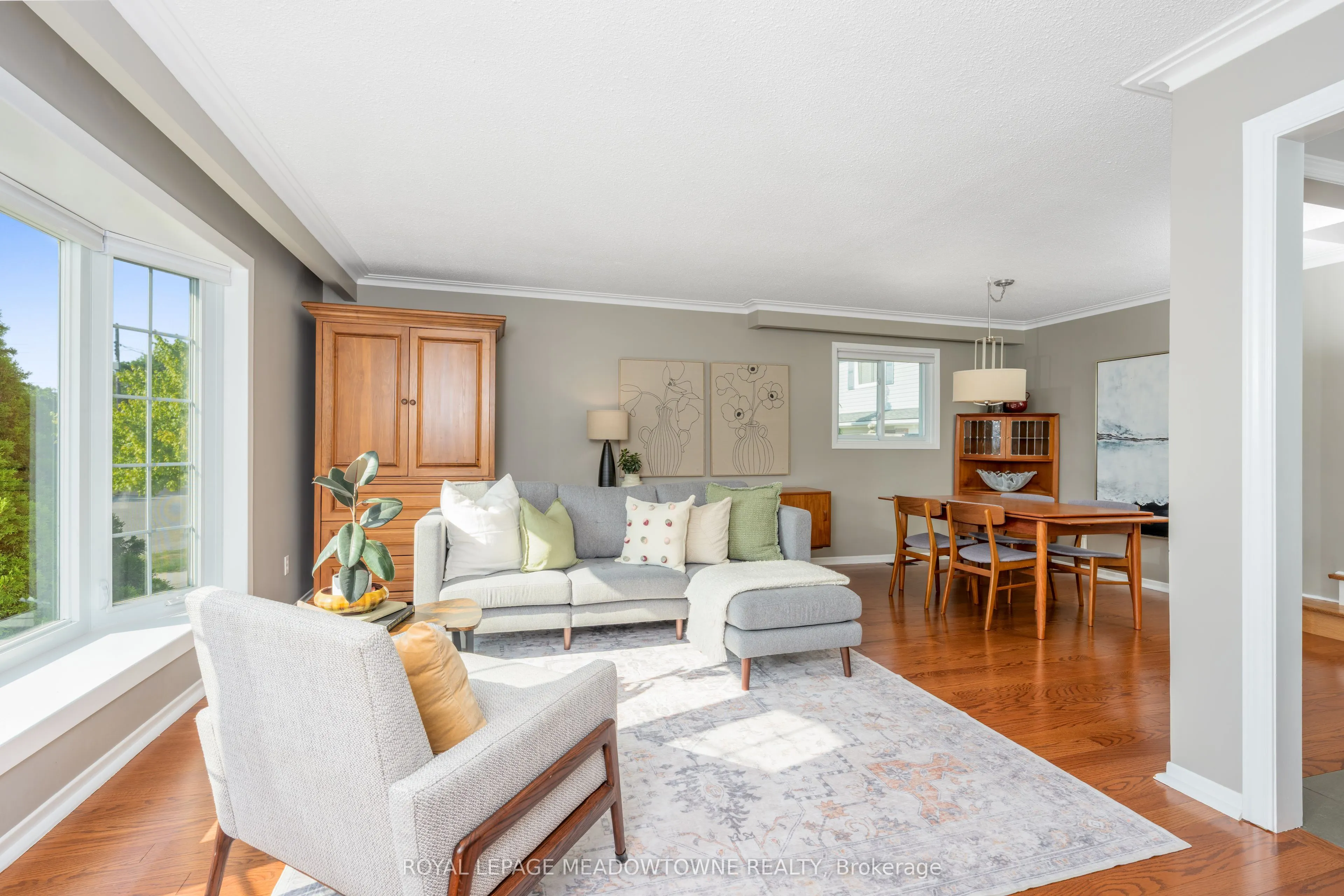 8 Lucinda Place