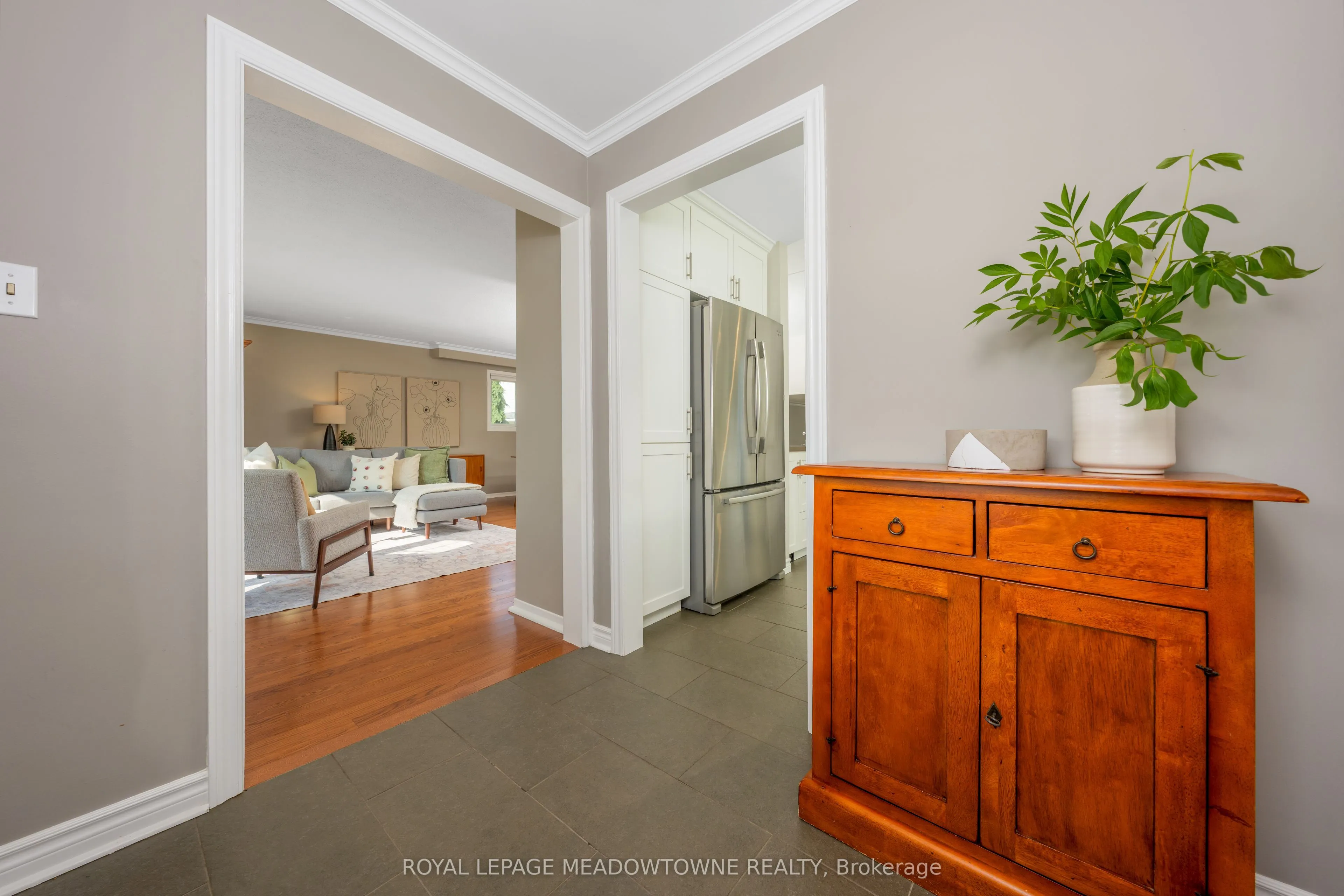 8 Lucinda Place