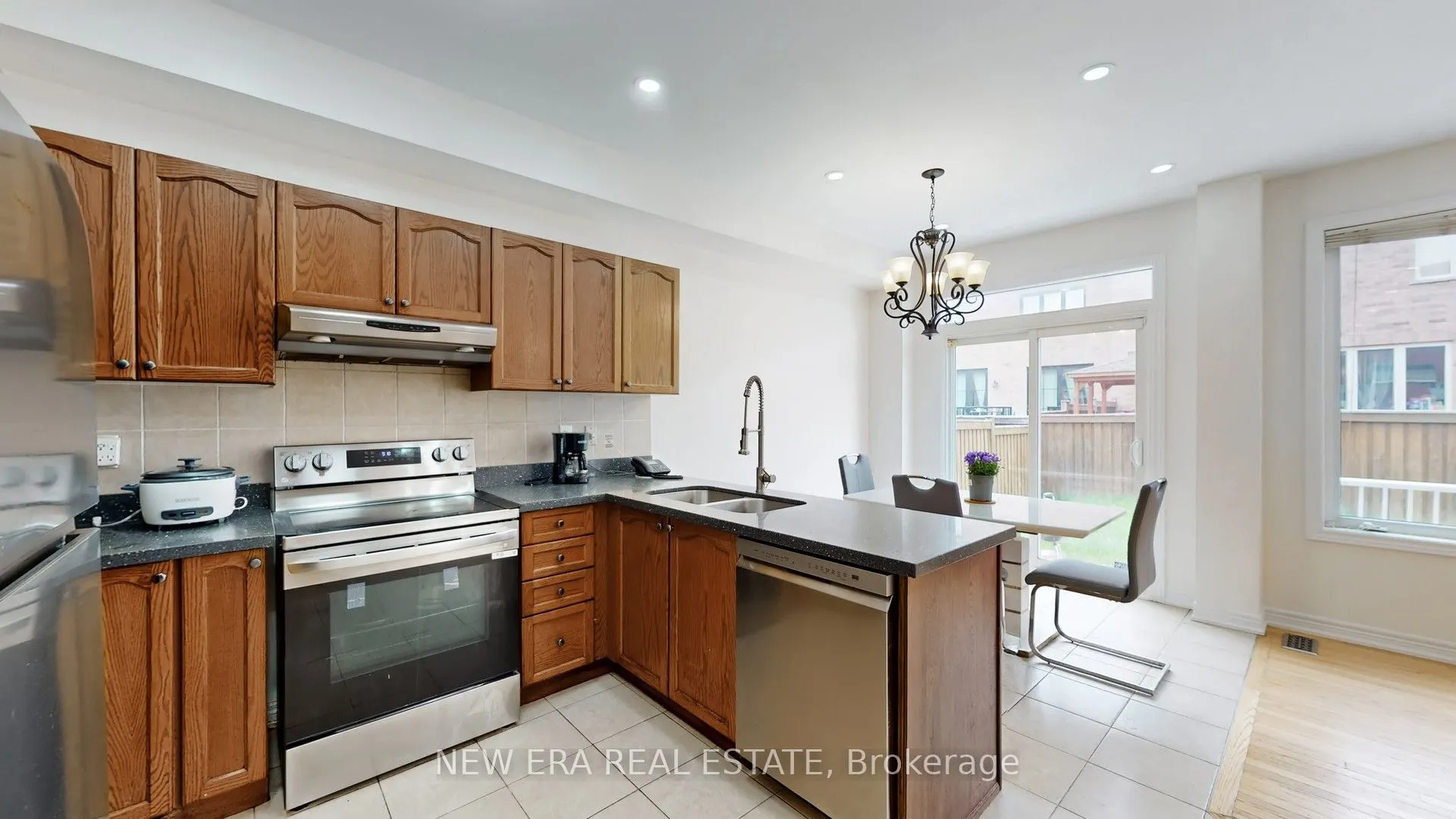 26 Openbay Gardens