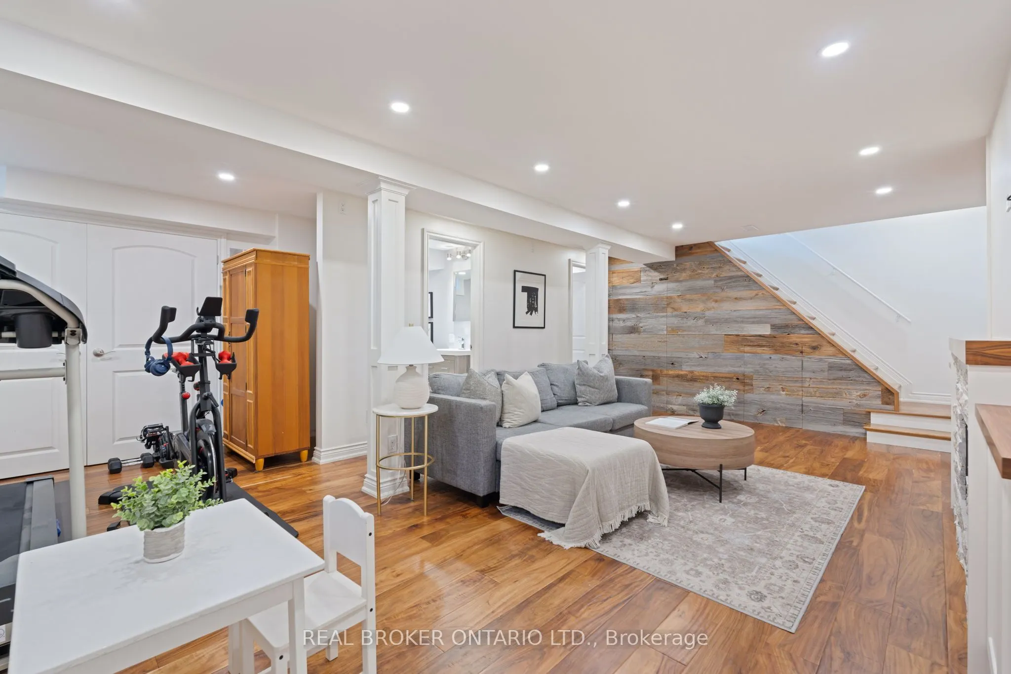 264 Trowbridge Place