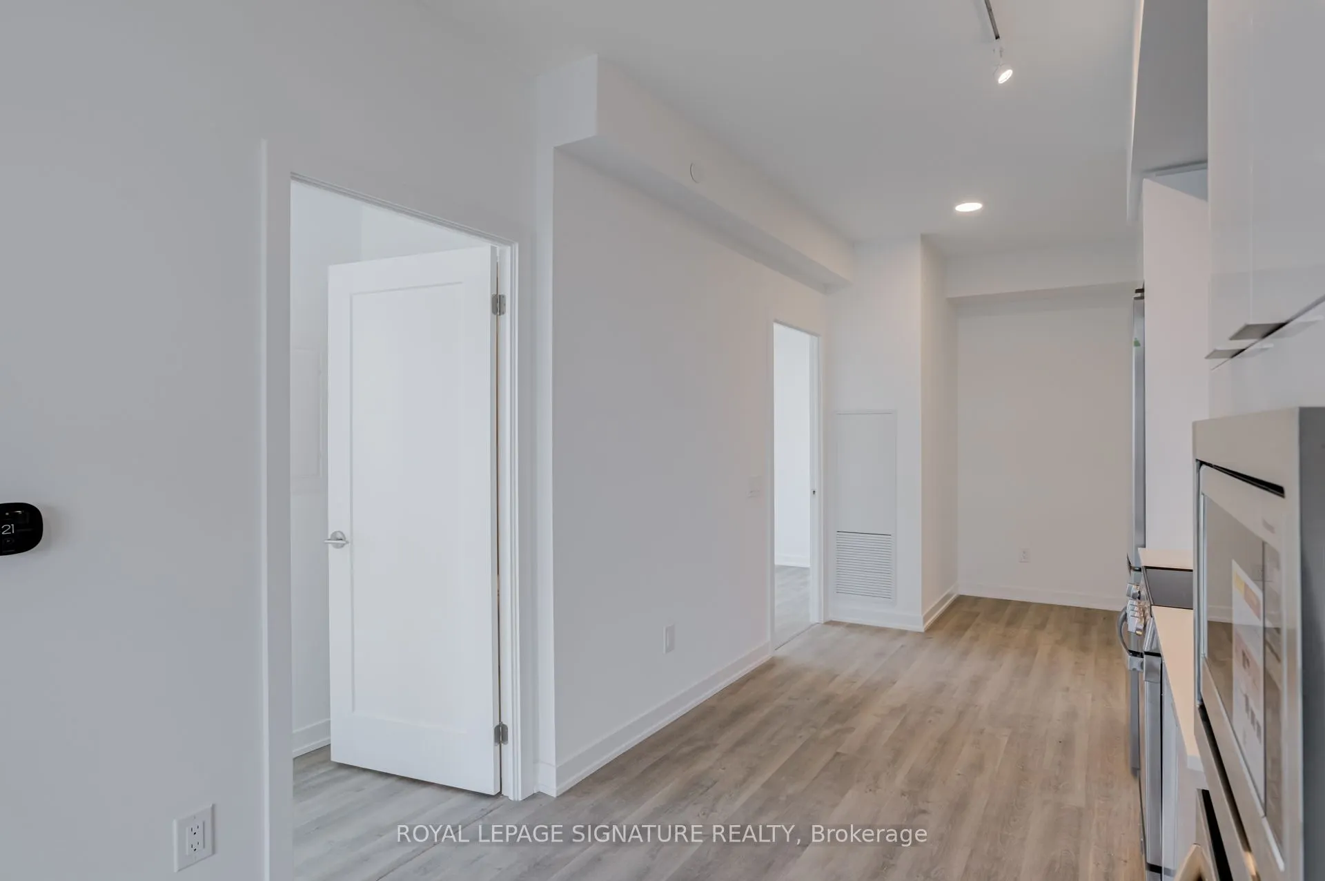 5105 Hurontario Street, #2311