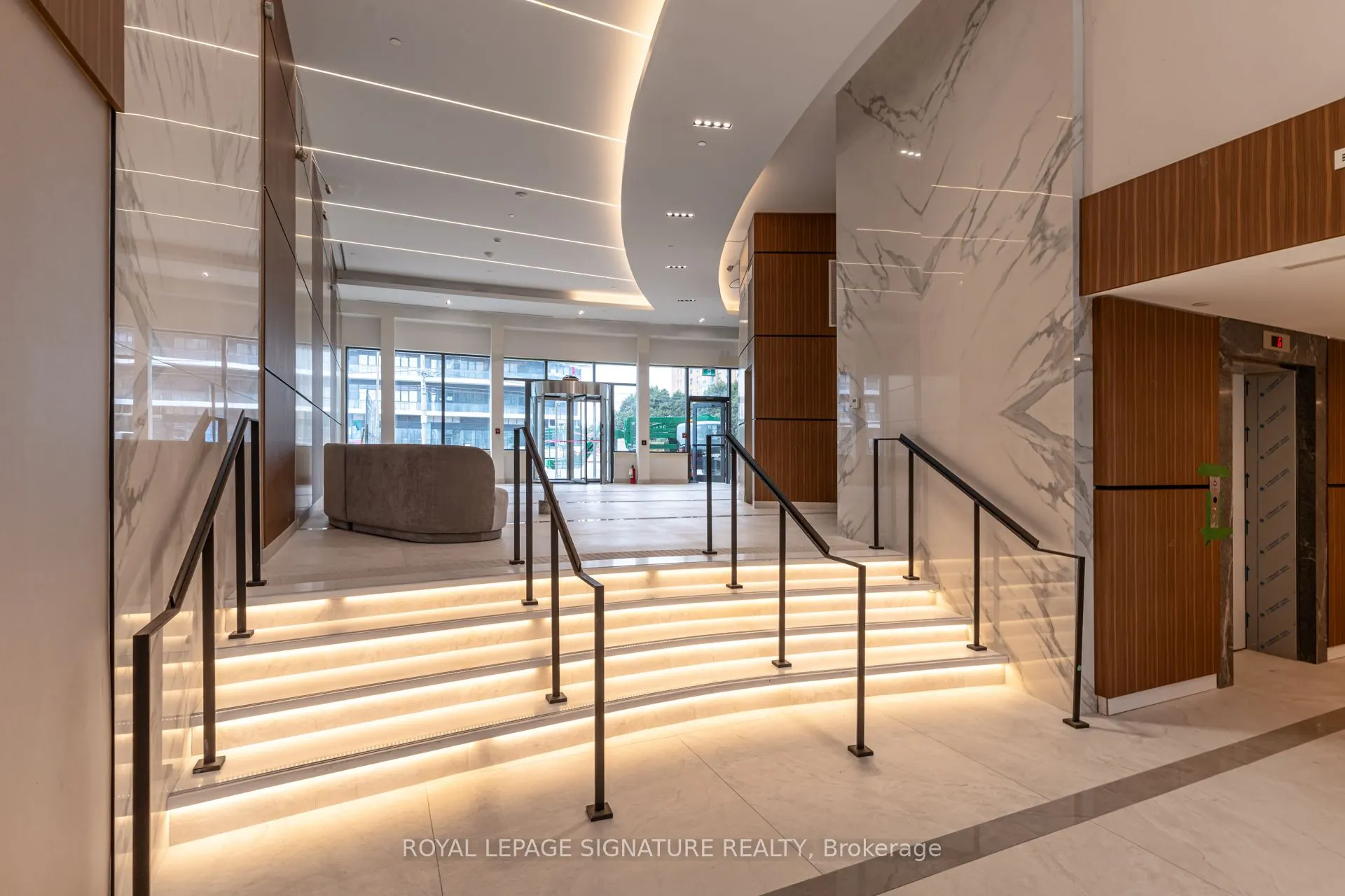 5105 Hurontario Street, #2311