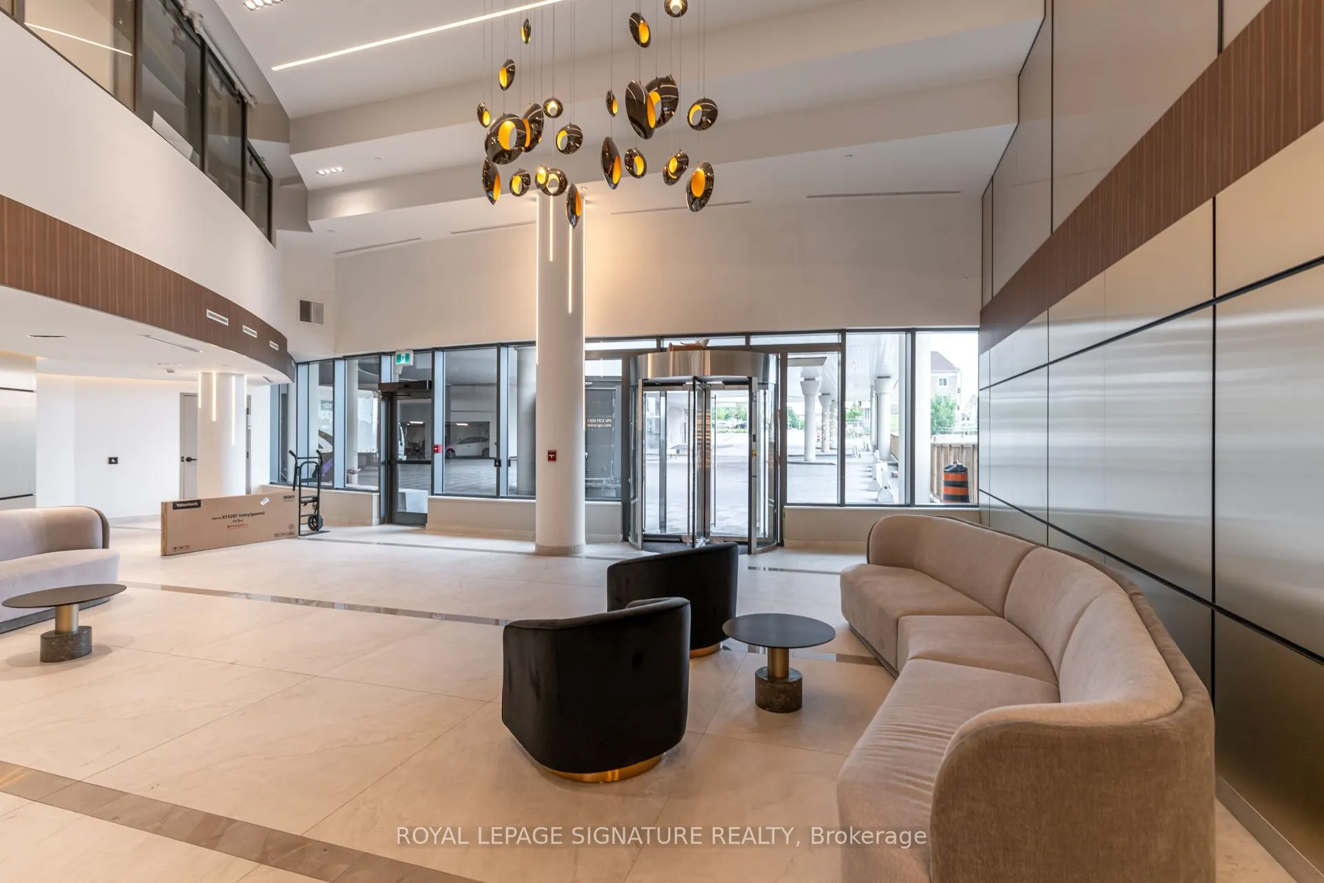 5105 Hurontario Street, #2311