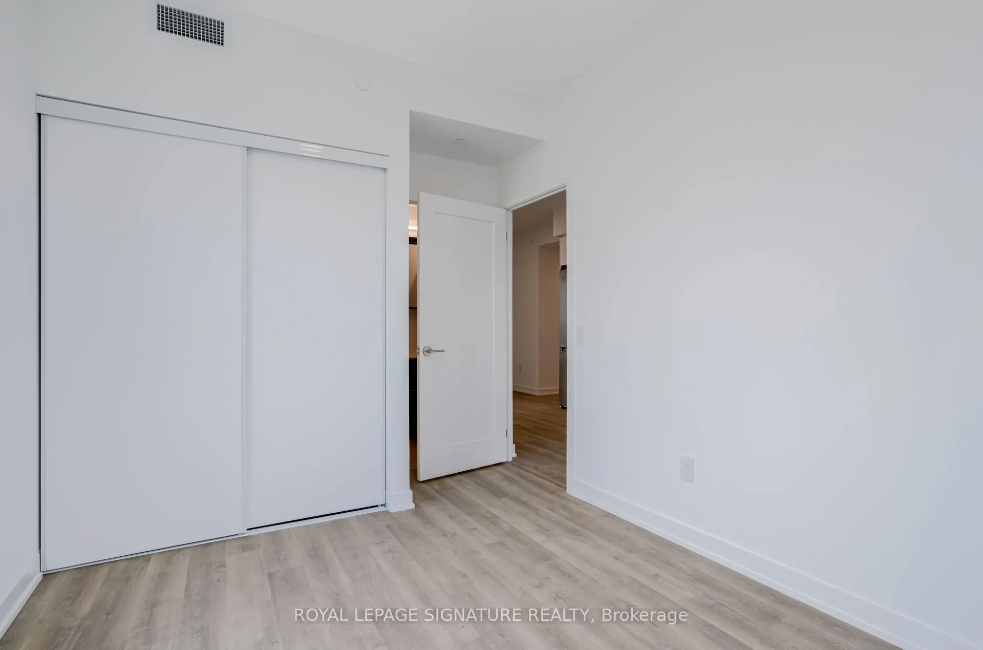 5105 Hurontario Street, #2311