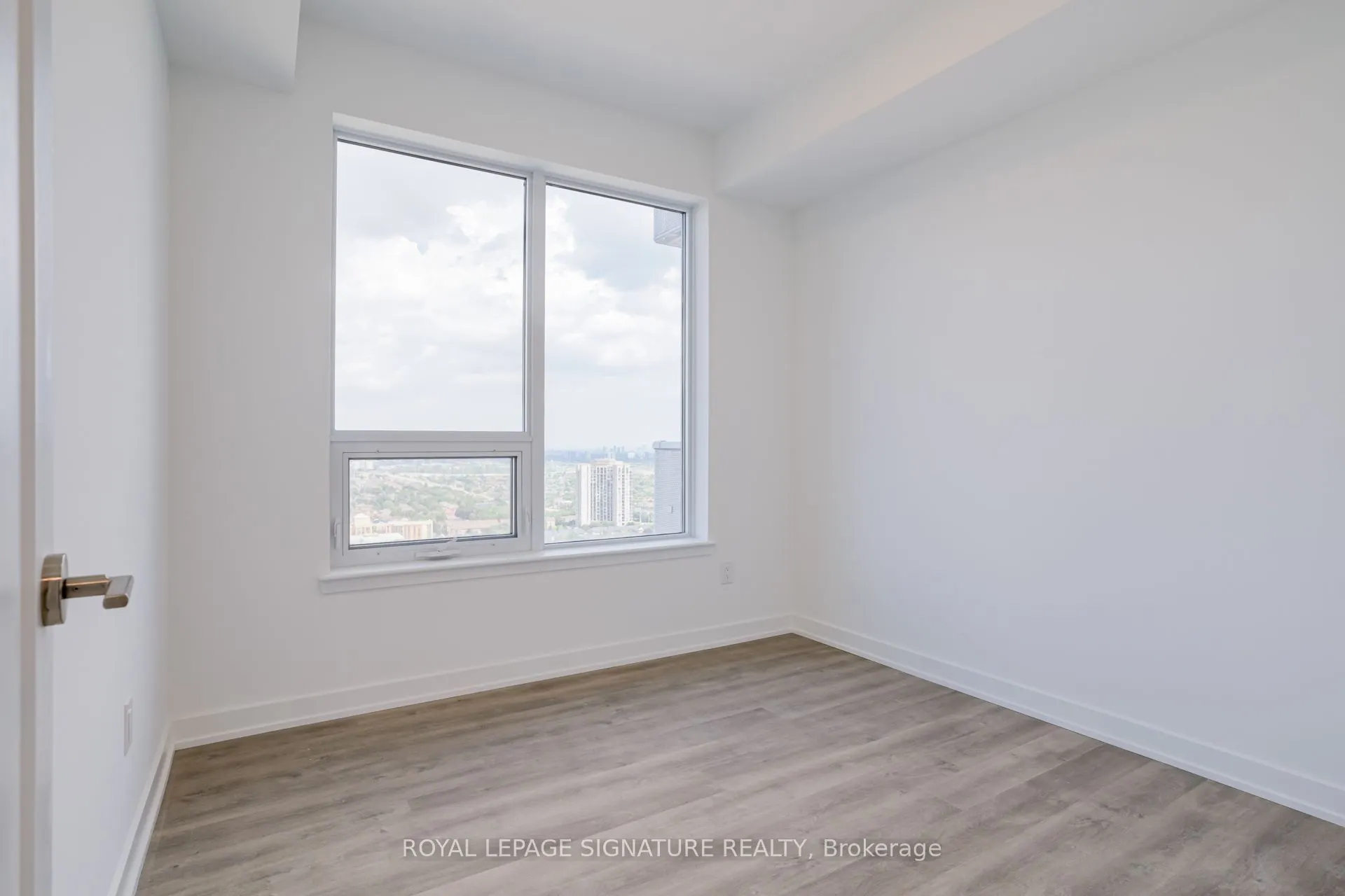 5105 Hurontario Street, #2311