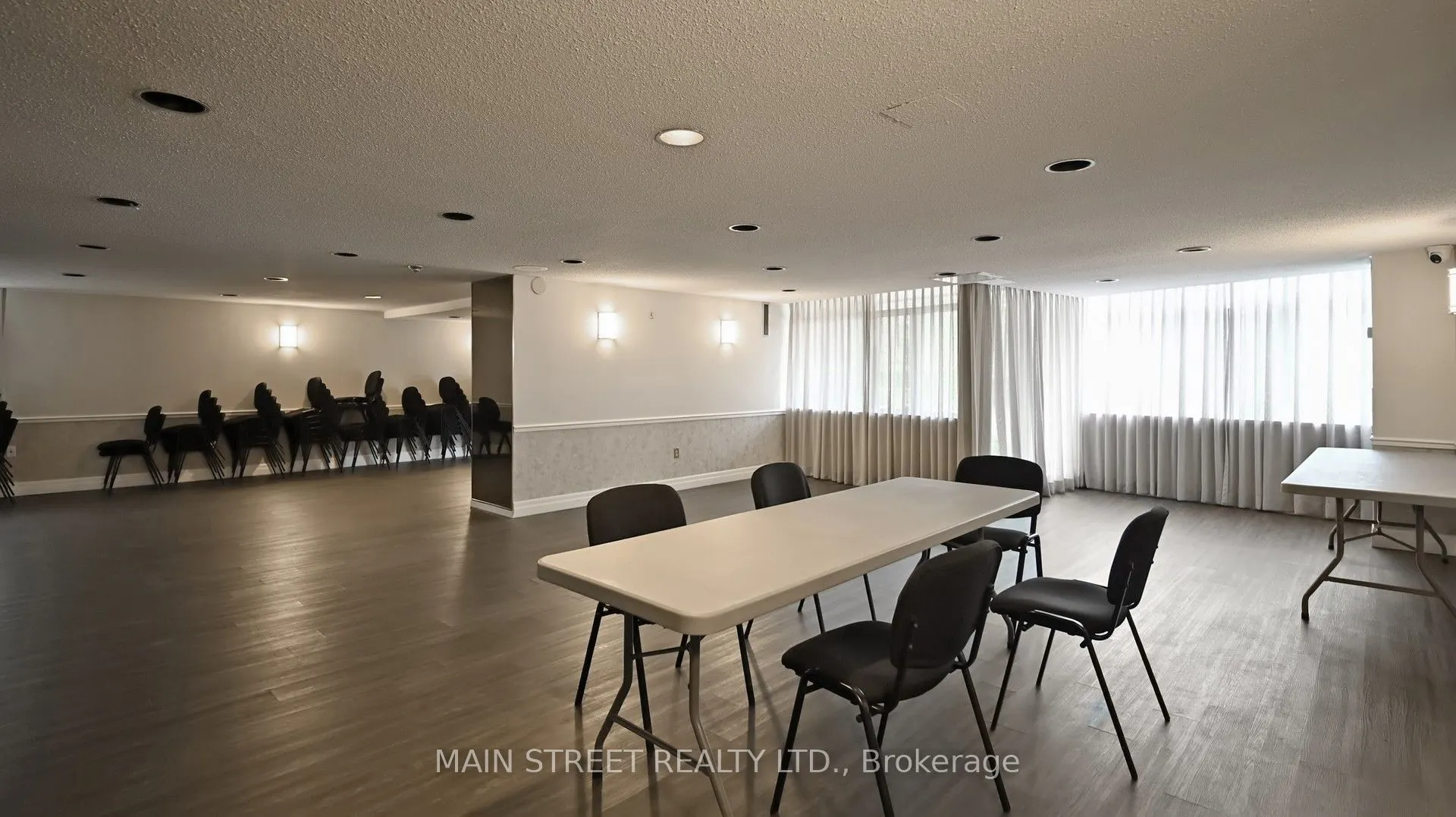 3100 Kirwin Avenue, #2502
