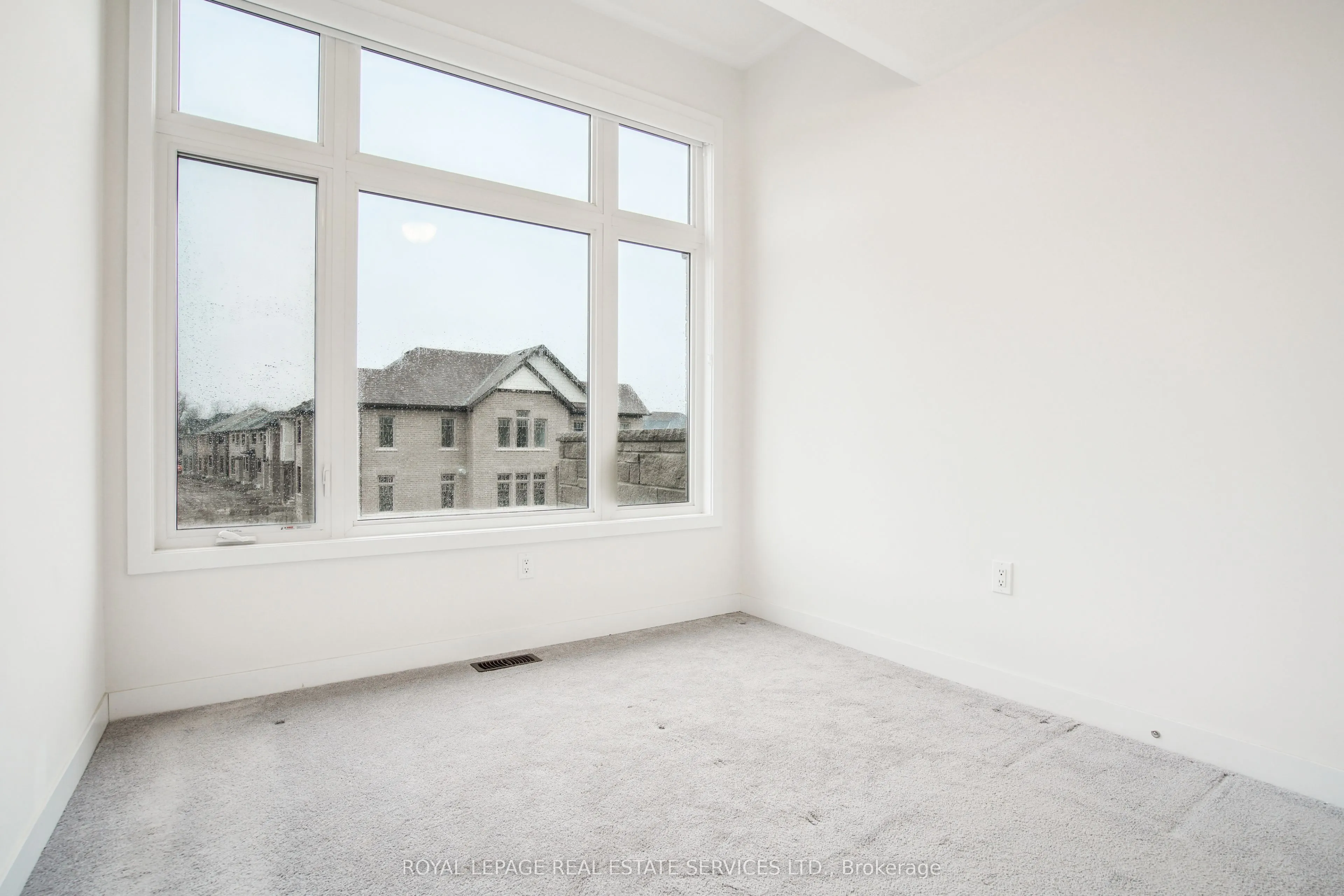 1450 Rose Way