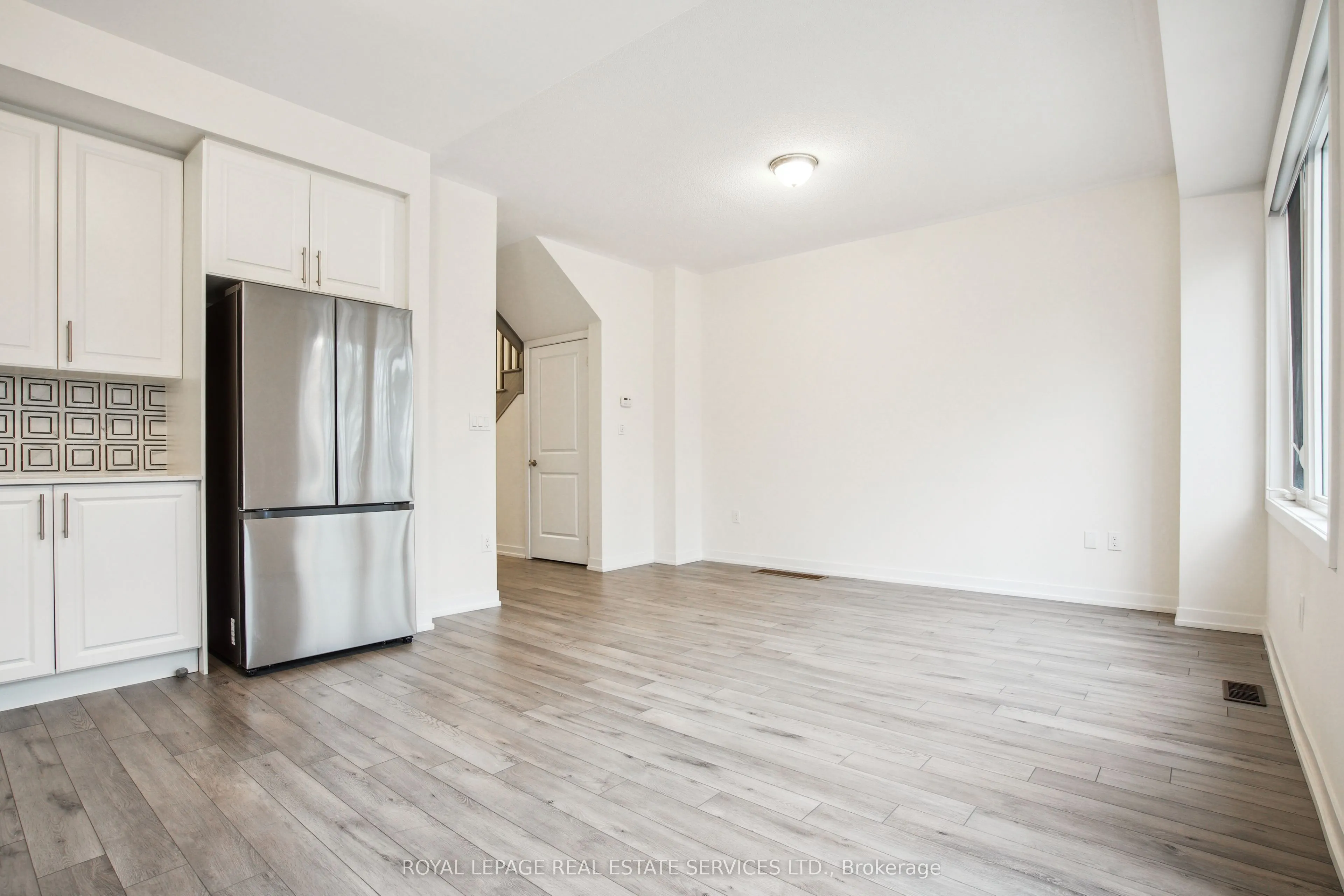 1450 Rose Way