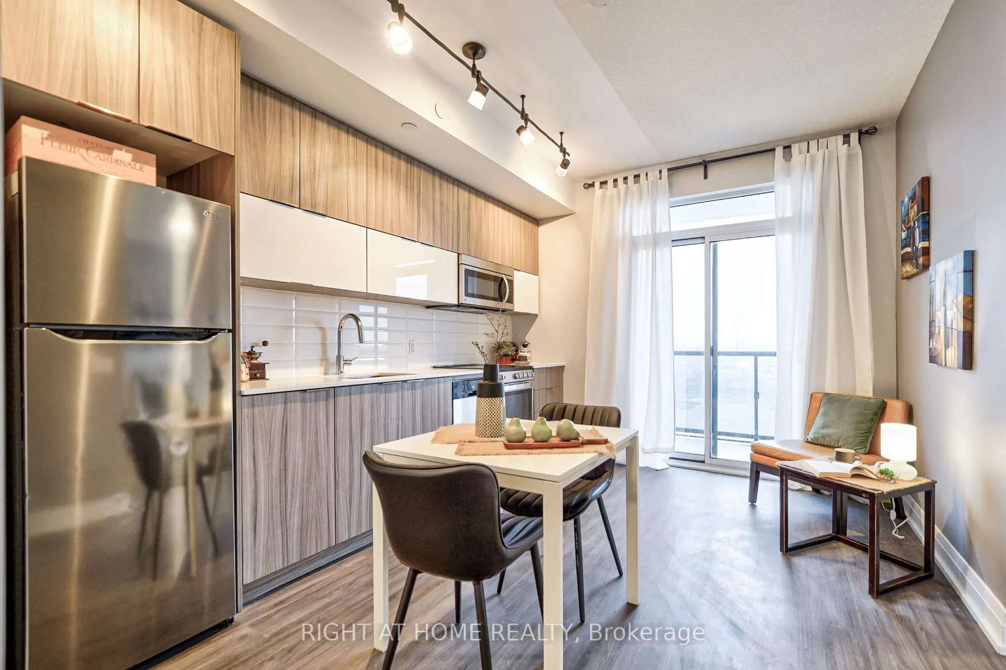 56 Annie Craig Drive, #1409
