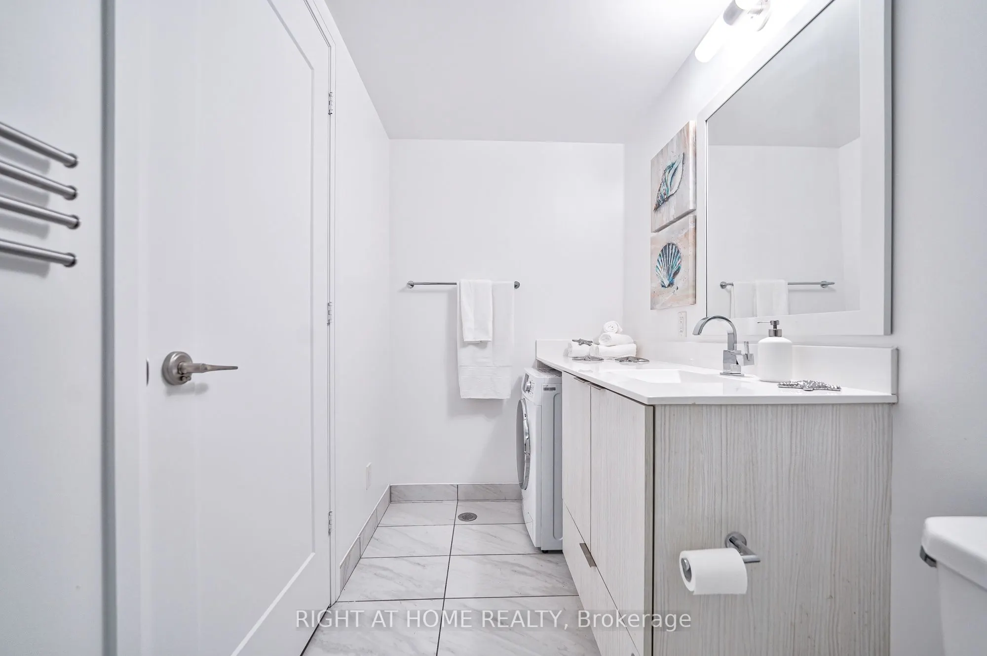 56 Annie Craig Drive, #1409