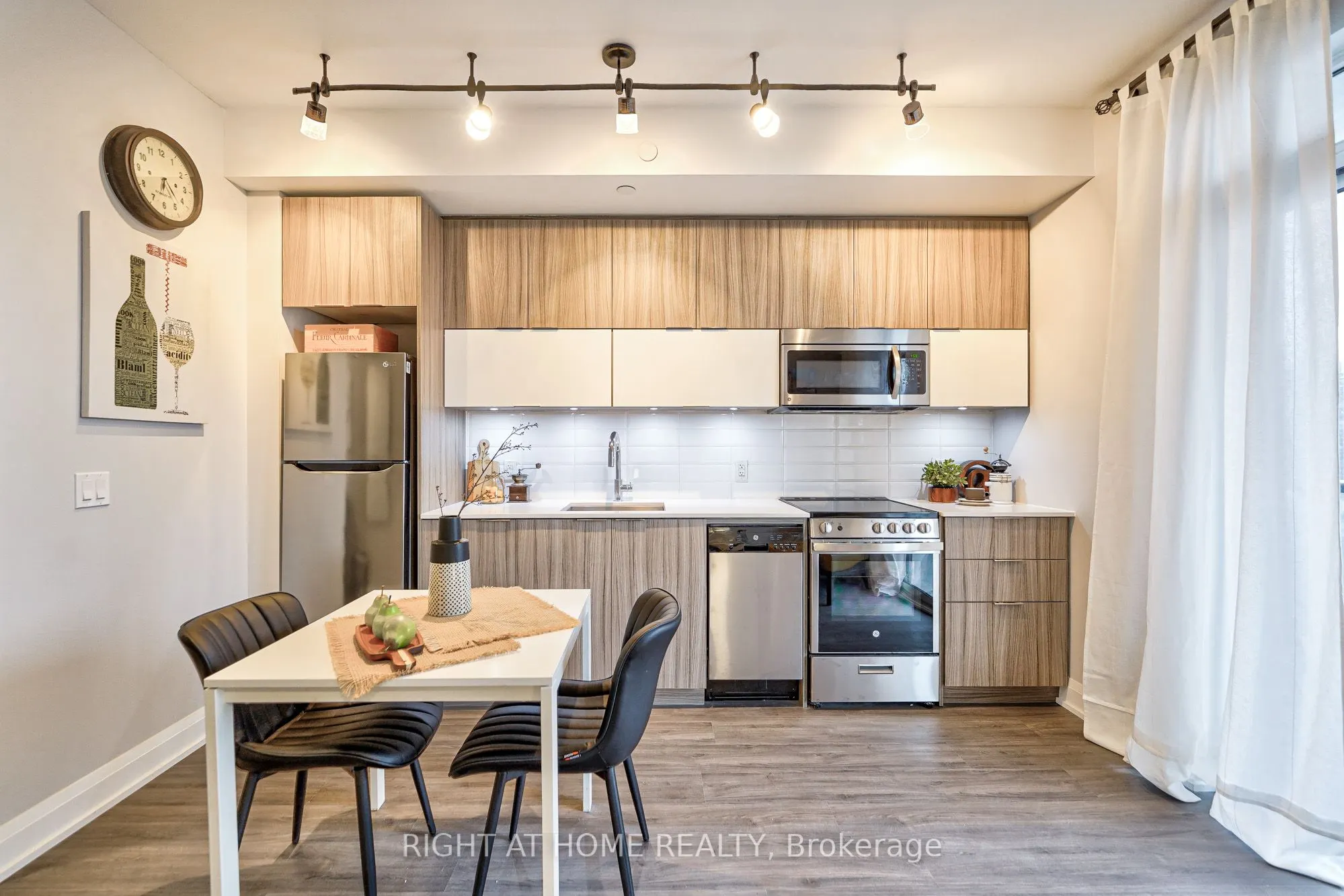 56 Annie Craig Drive, #1409