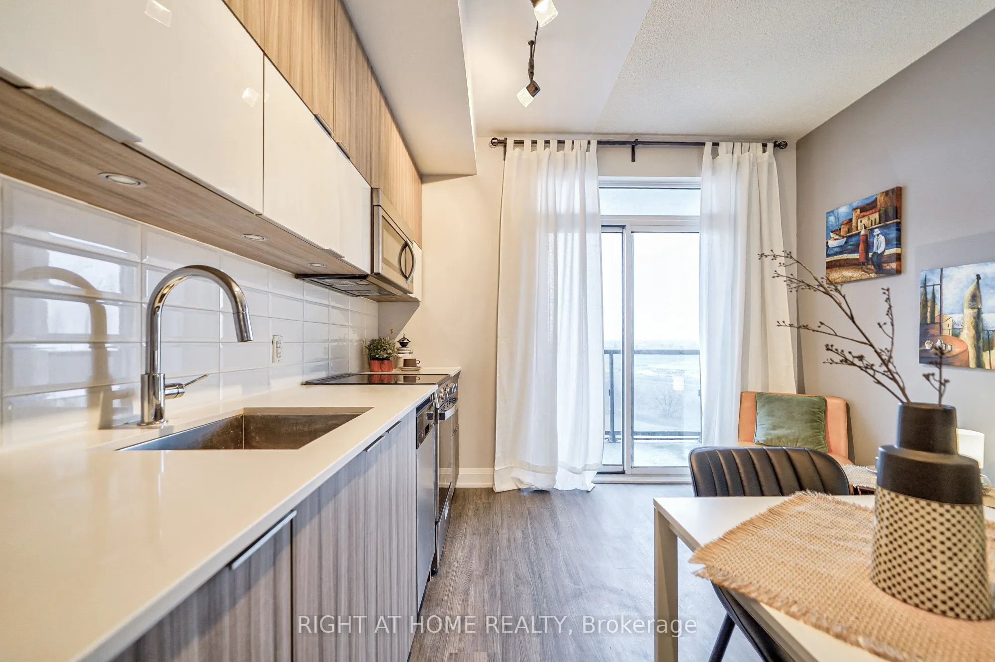 56 Annie Craig Drive, #1409