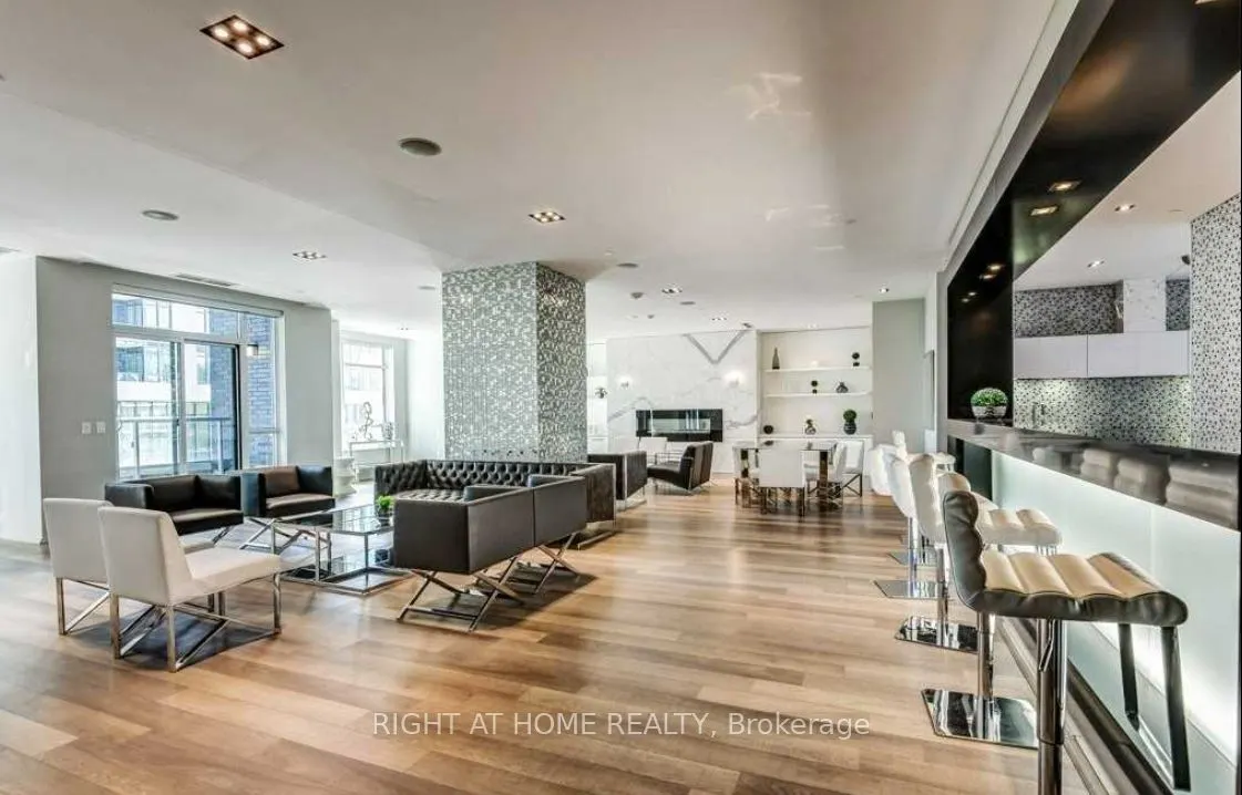 56 Annie Craig Drive, #1409