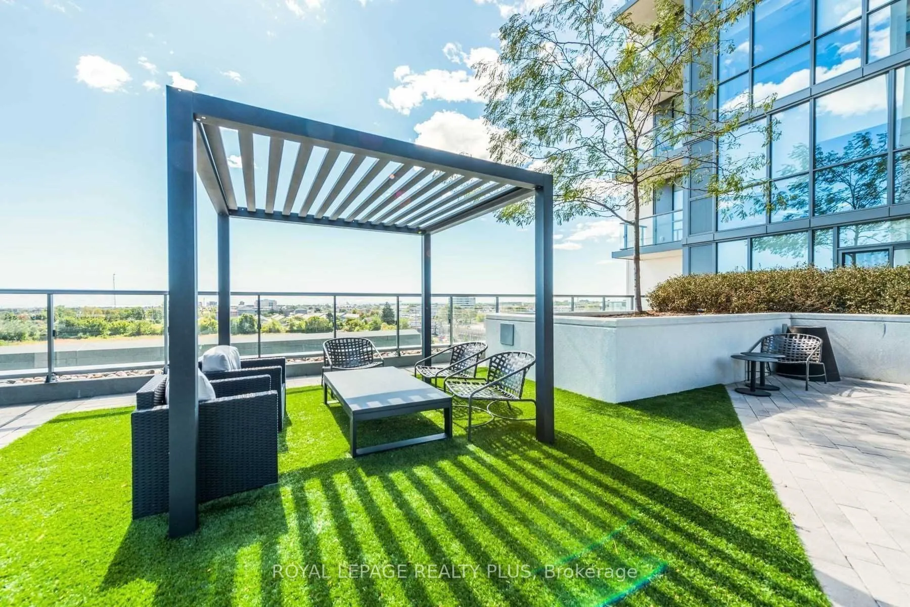 17 Zorra Street, #PH01