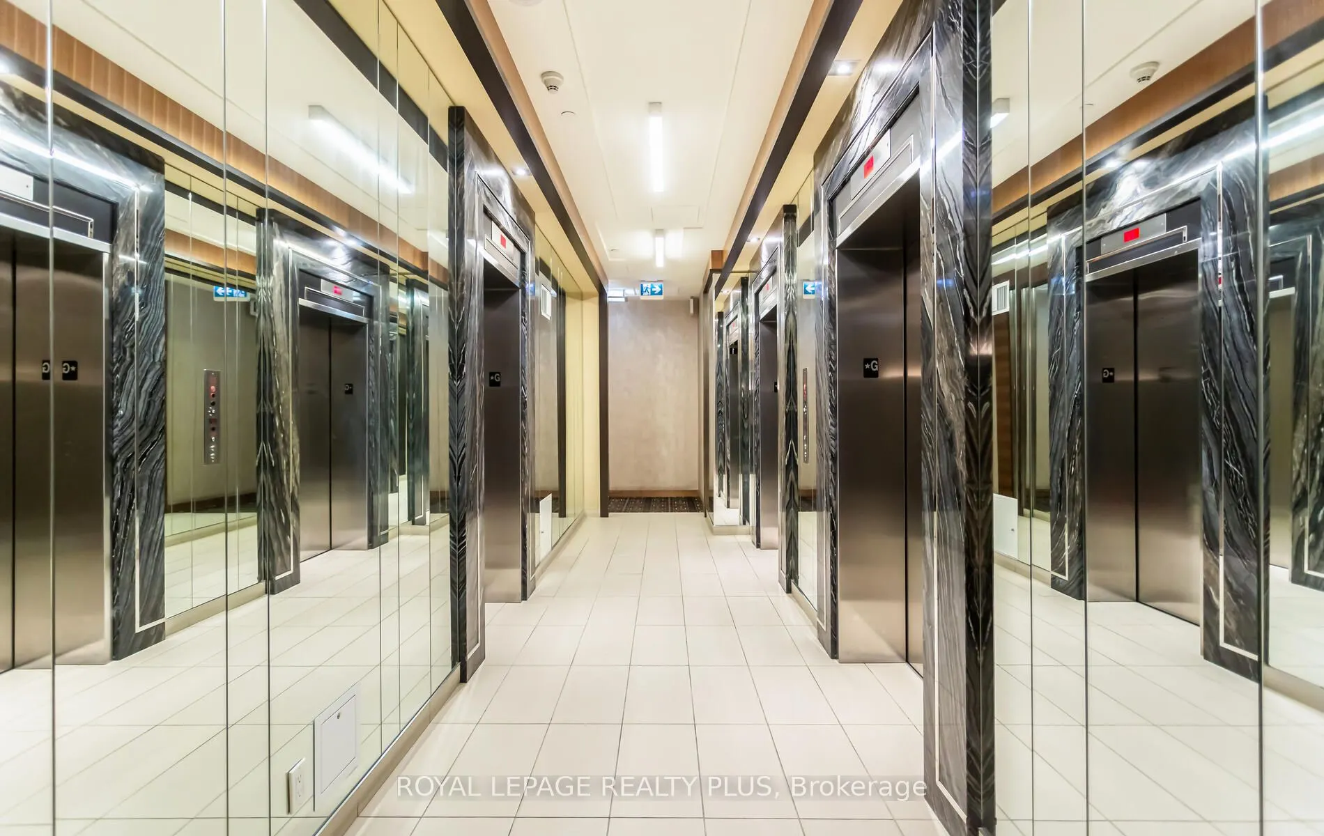 17 Zorra Street, #PH01