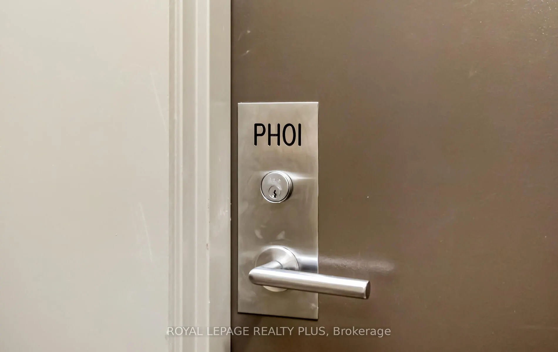 17 Zorra Street, #PH01