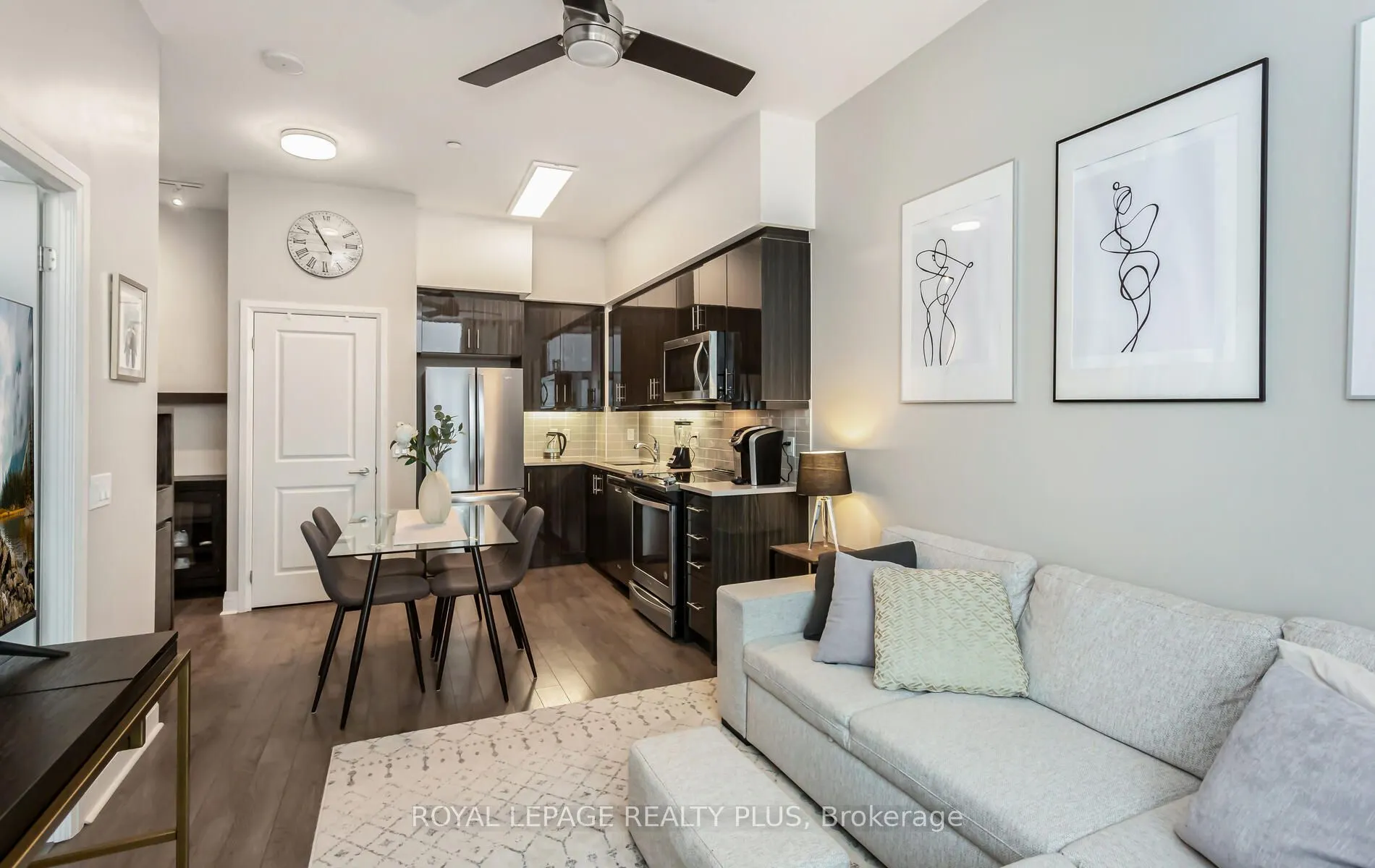 17 Zorra Street, #PH01