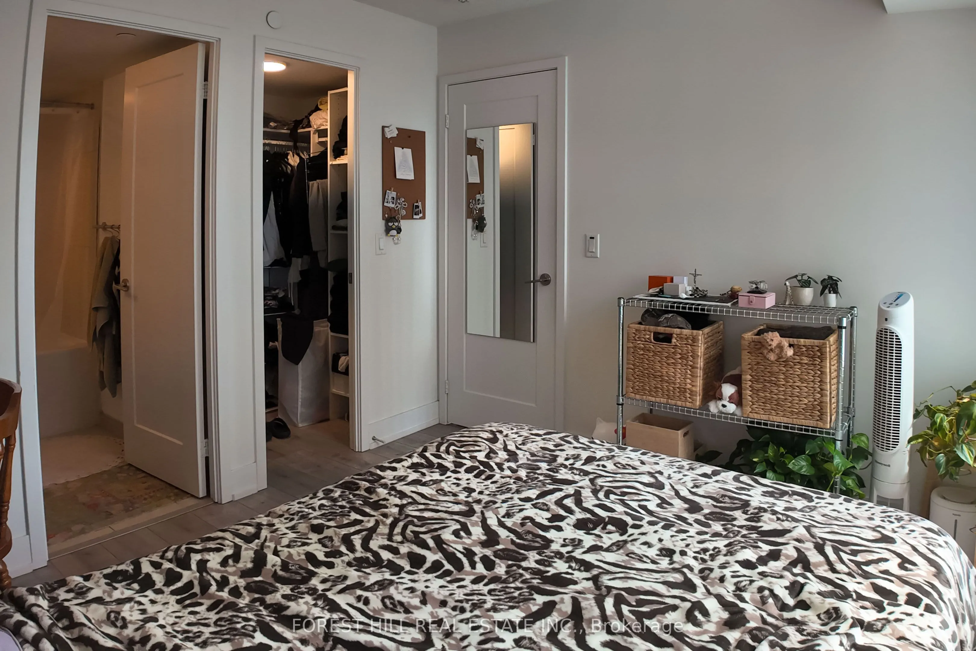 10 Eva Road, #1801