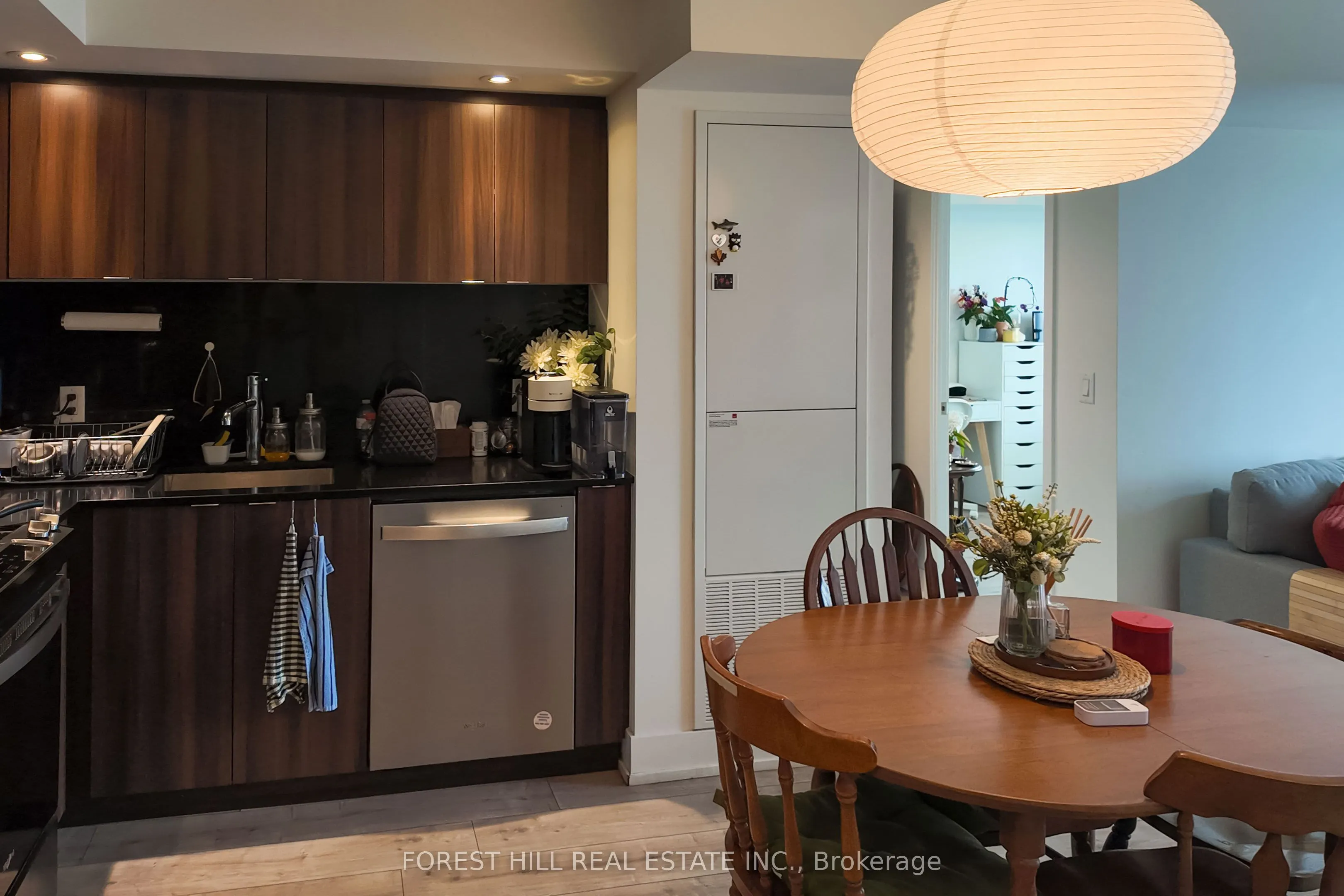 10 Eva Road, #1801