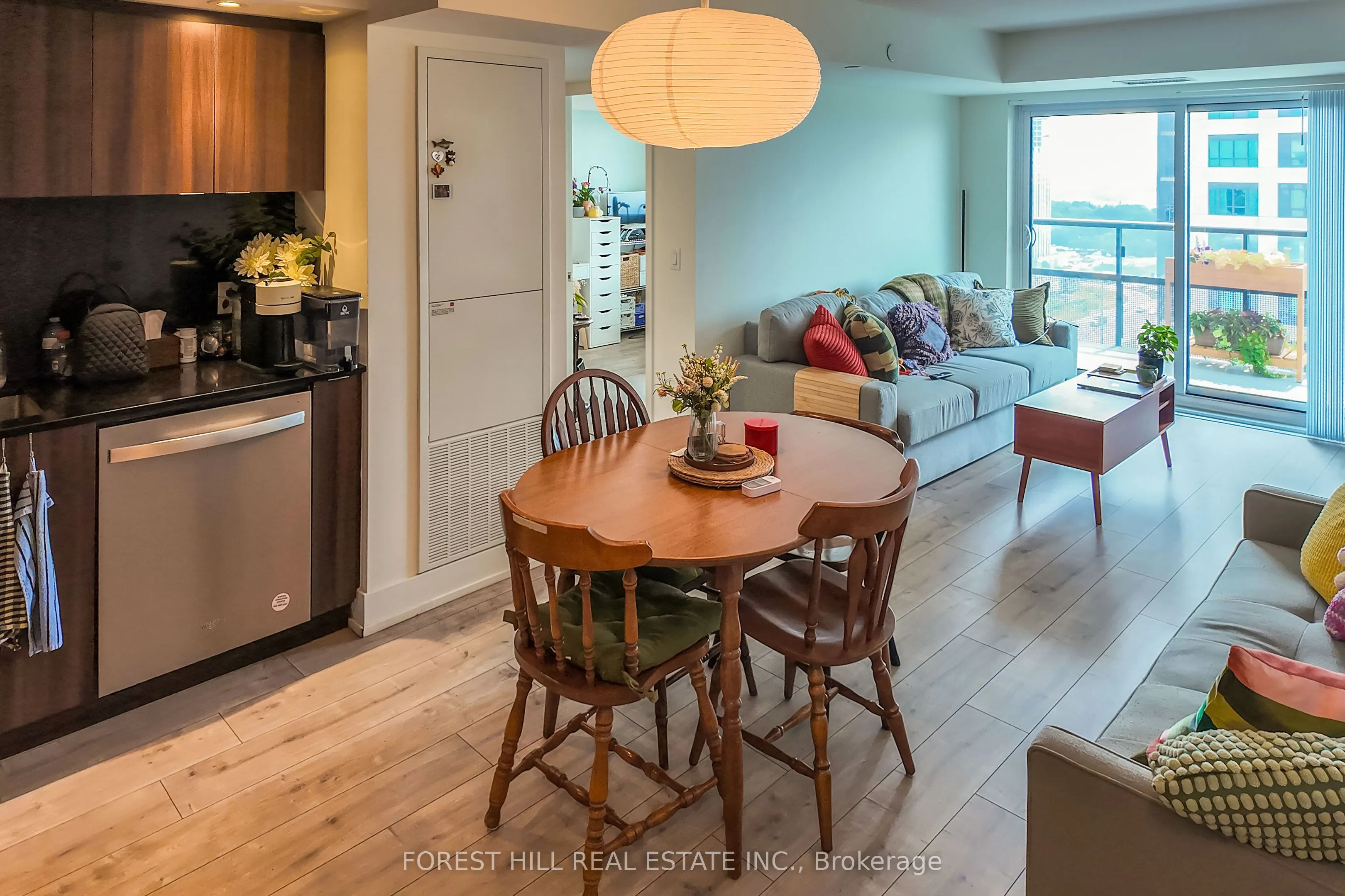 10 Eva Road, #1801