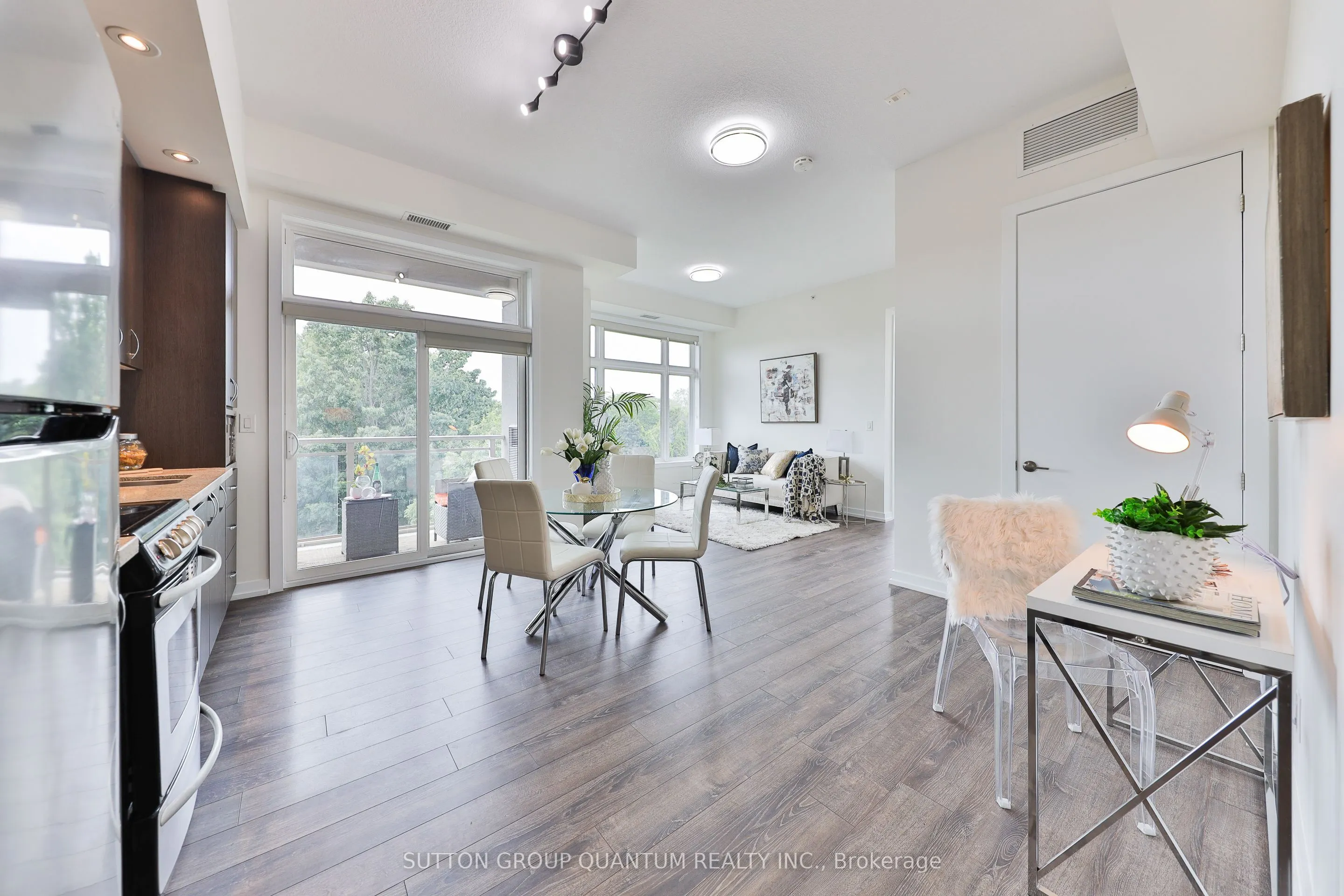 457 Plains Road E, #418