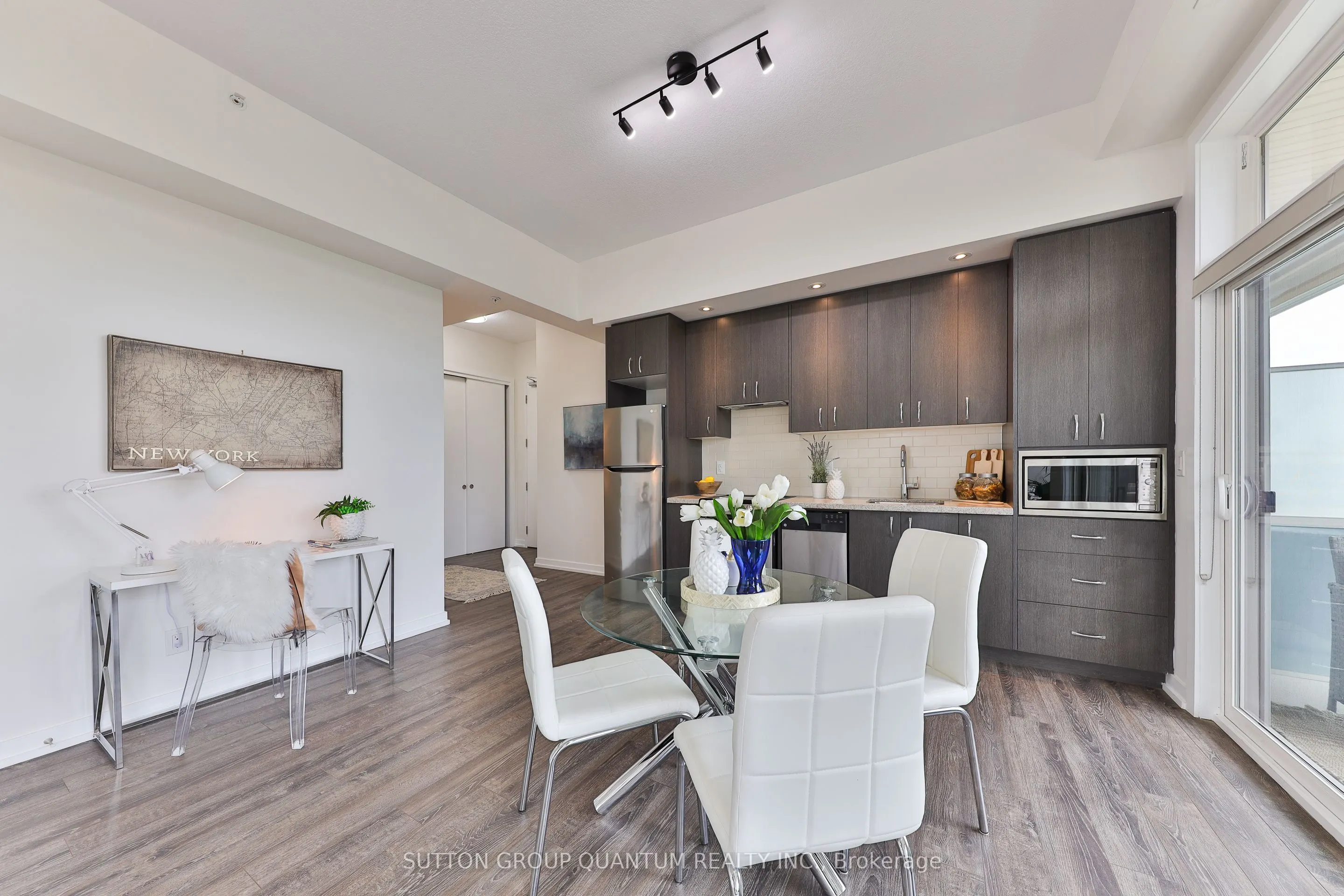 457 Plains Road E, #418