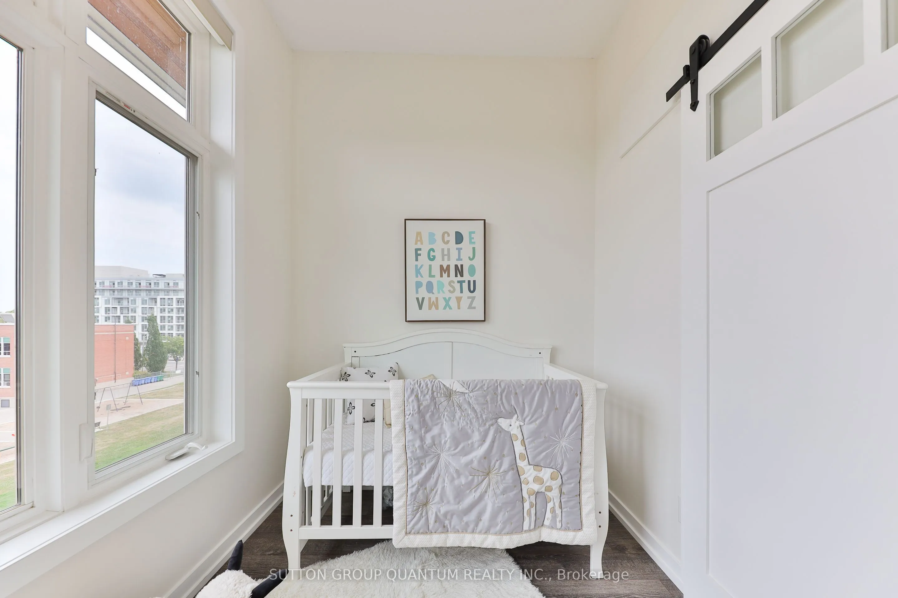 457 Plains Road E, #418