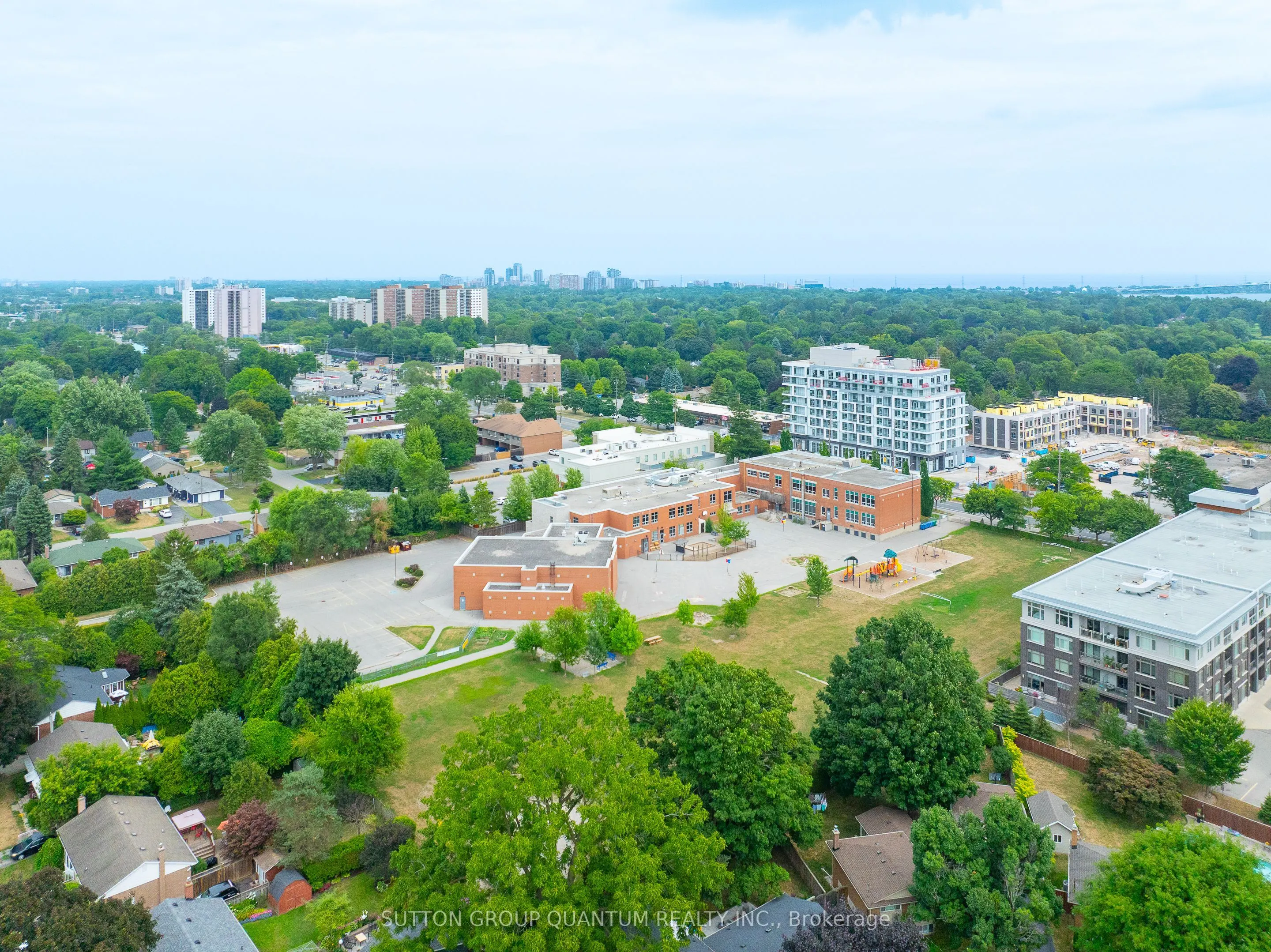 457 Plains Road E, #418