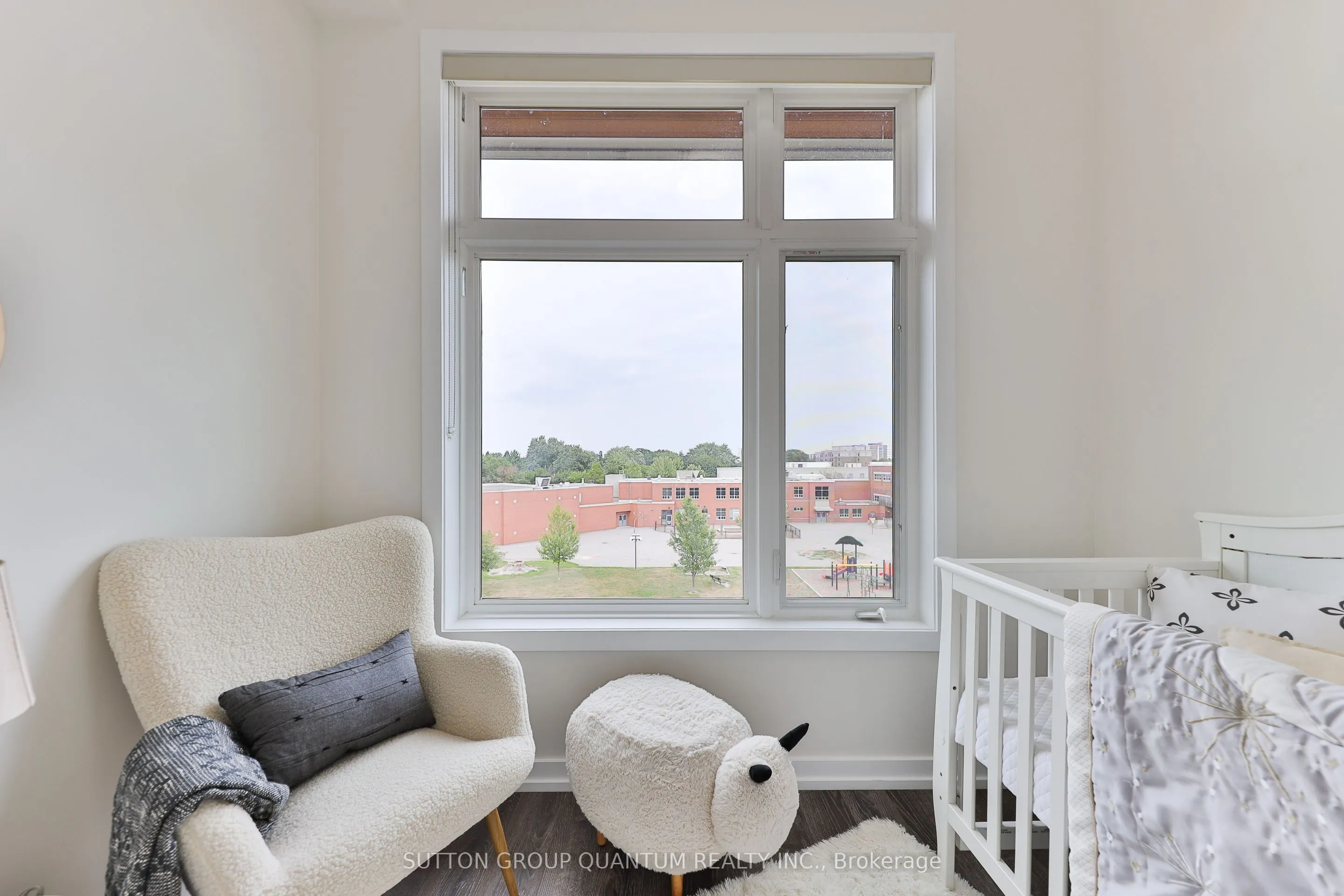 457 Plains Road E, #418