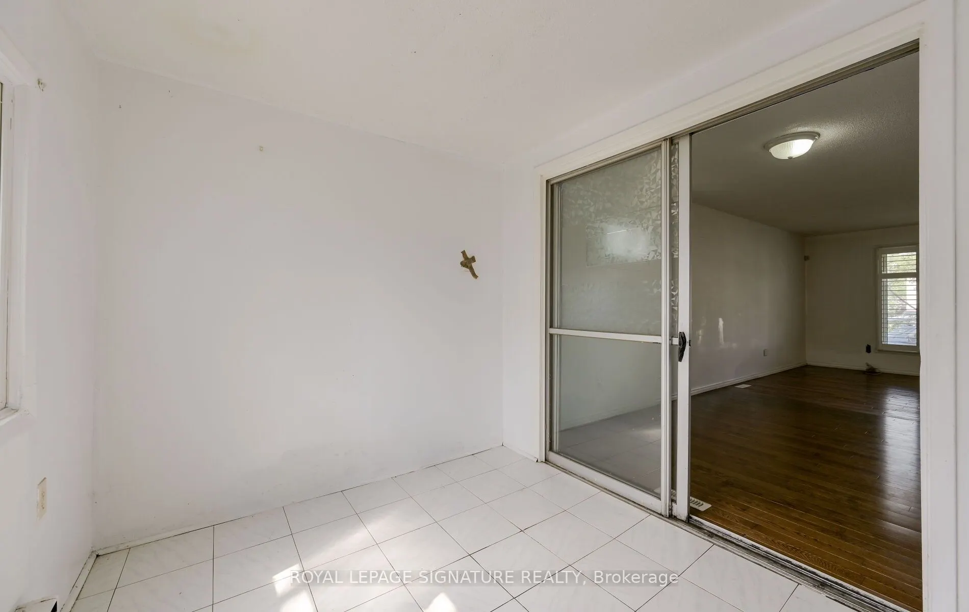 10 Heatherside Court
