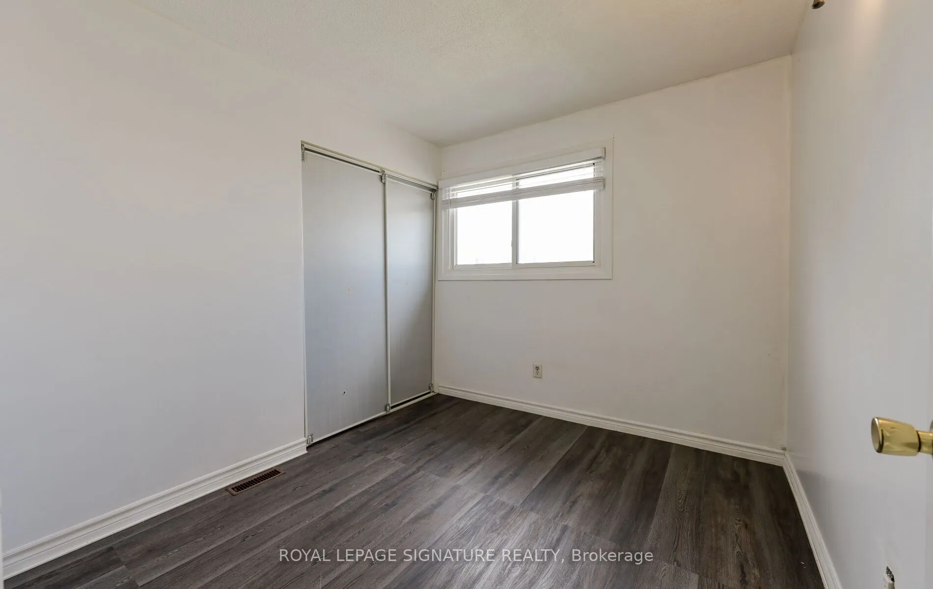 10 Heatherside Court