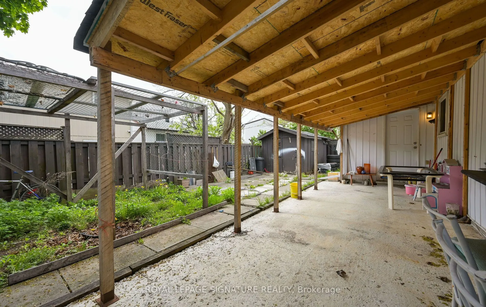 10 Heatherside Court