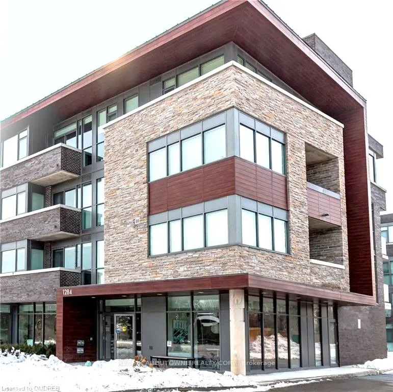 1284 Guelph Line, #211