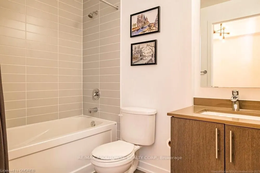 1284 Guelph Line, #211