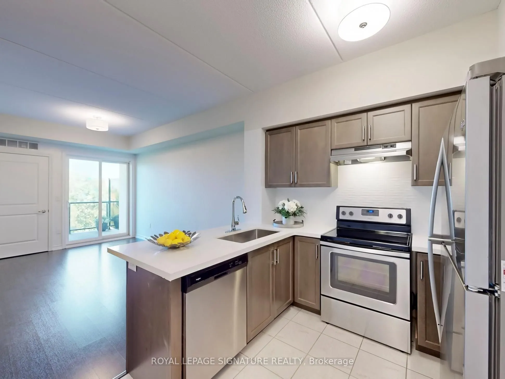 630 Sauve Street, #215