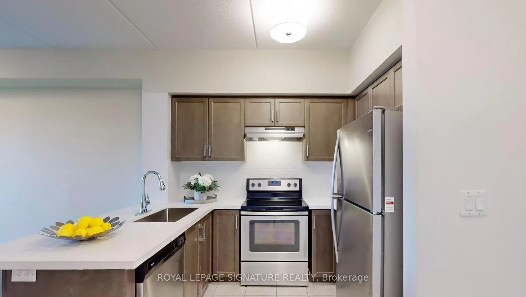 630 Sauve Street, #215