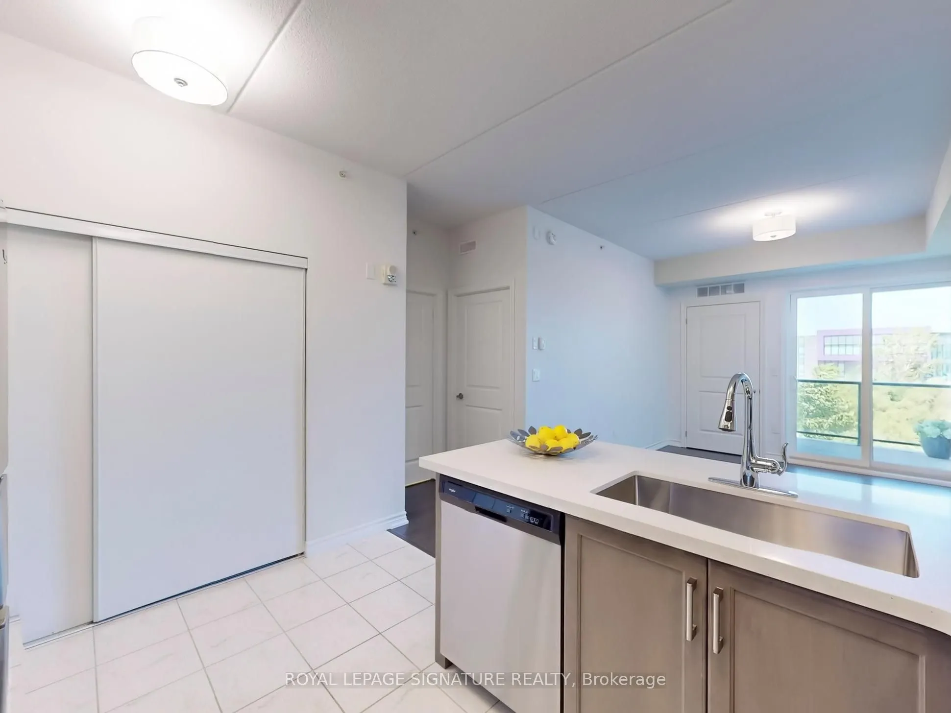630 Sauve Street, #215