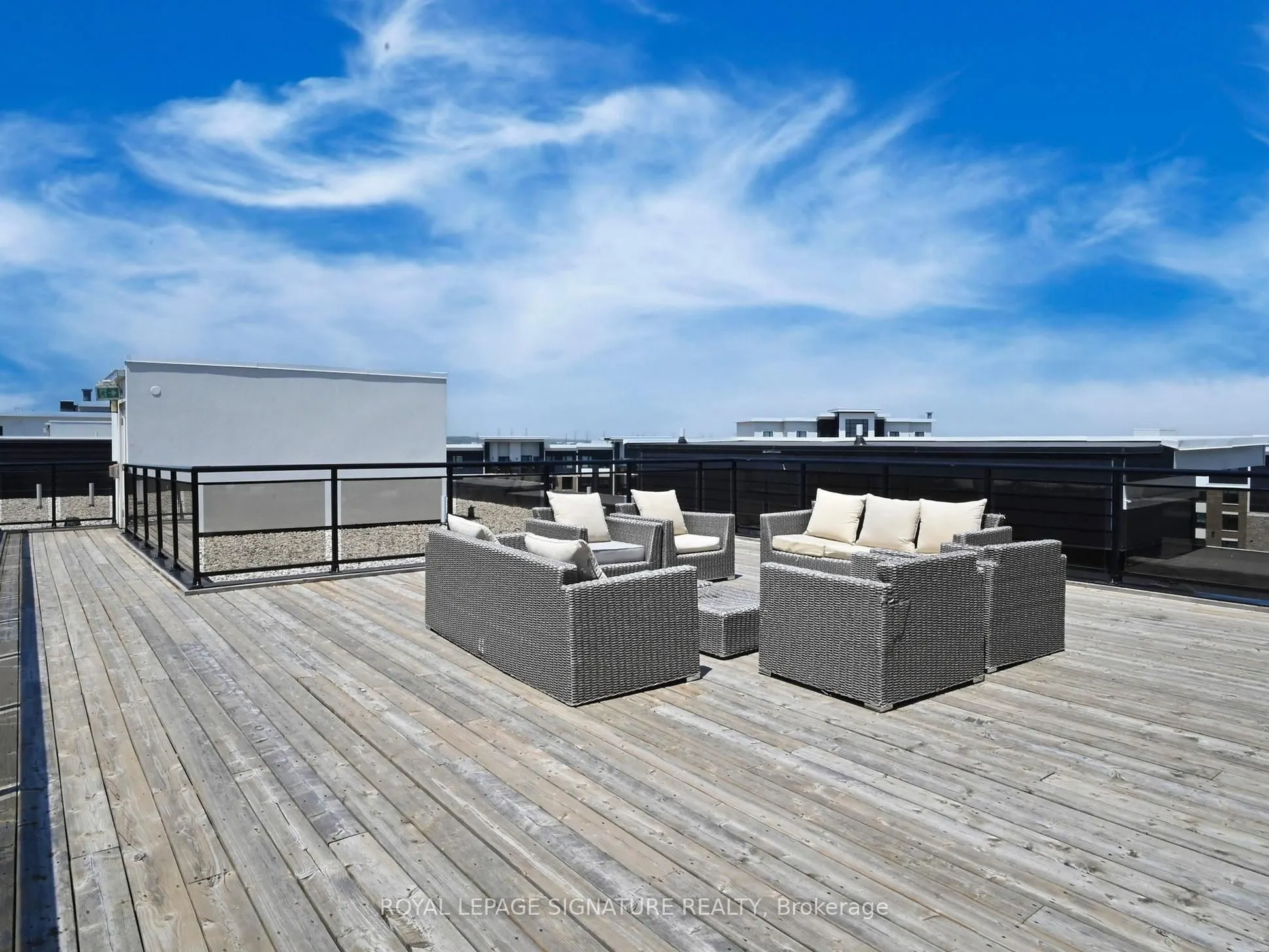 630 Sauve Street, #215