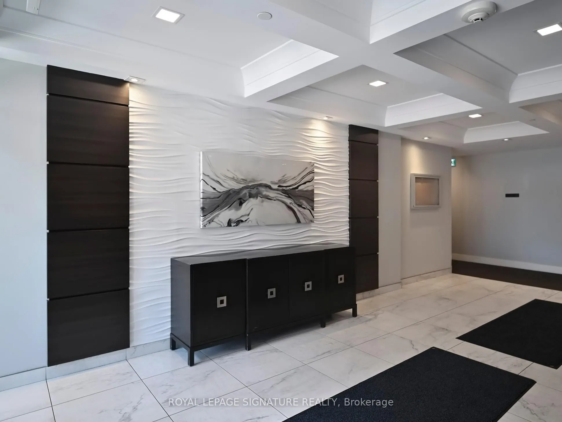 630 Sauve Street, #215