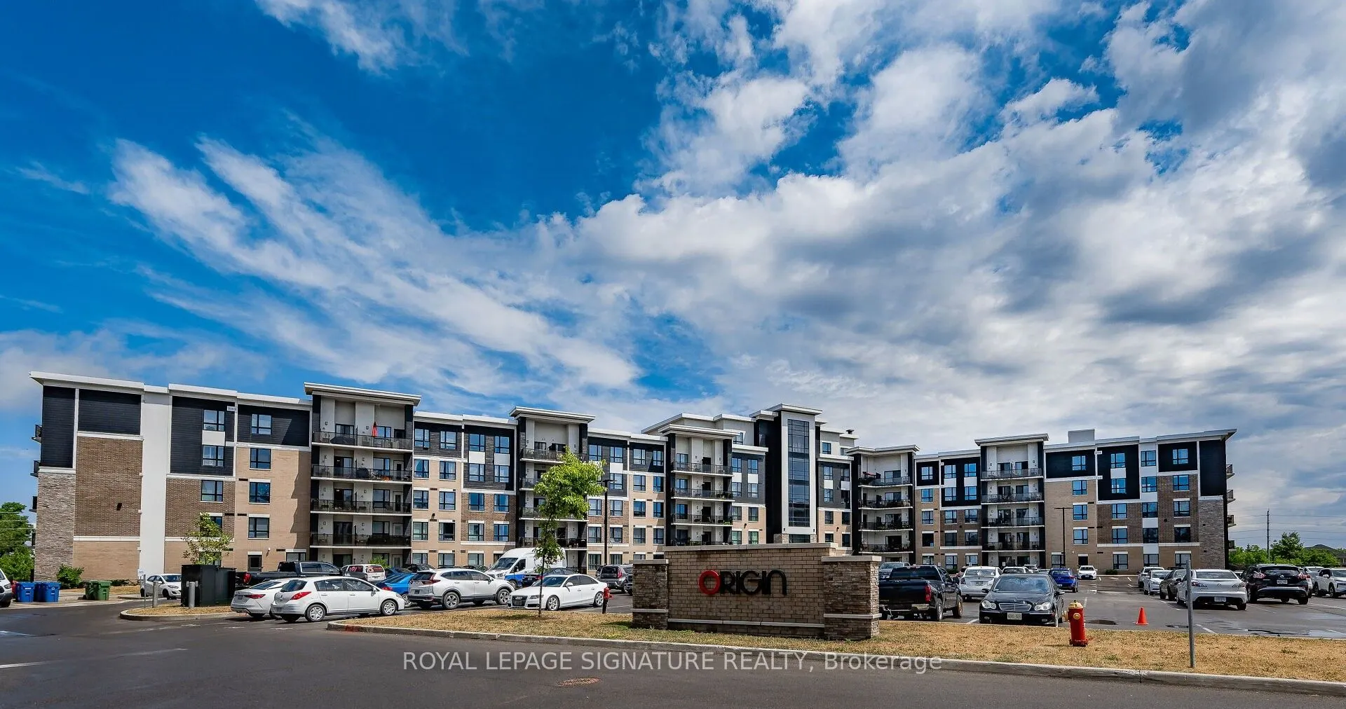 630 Sauve Street, #215