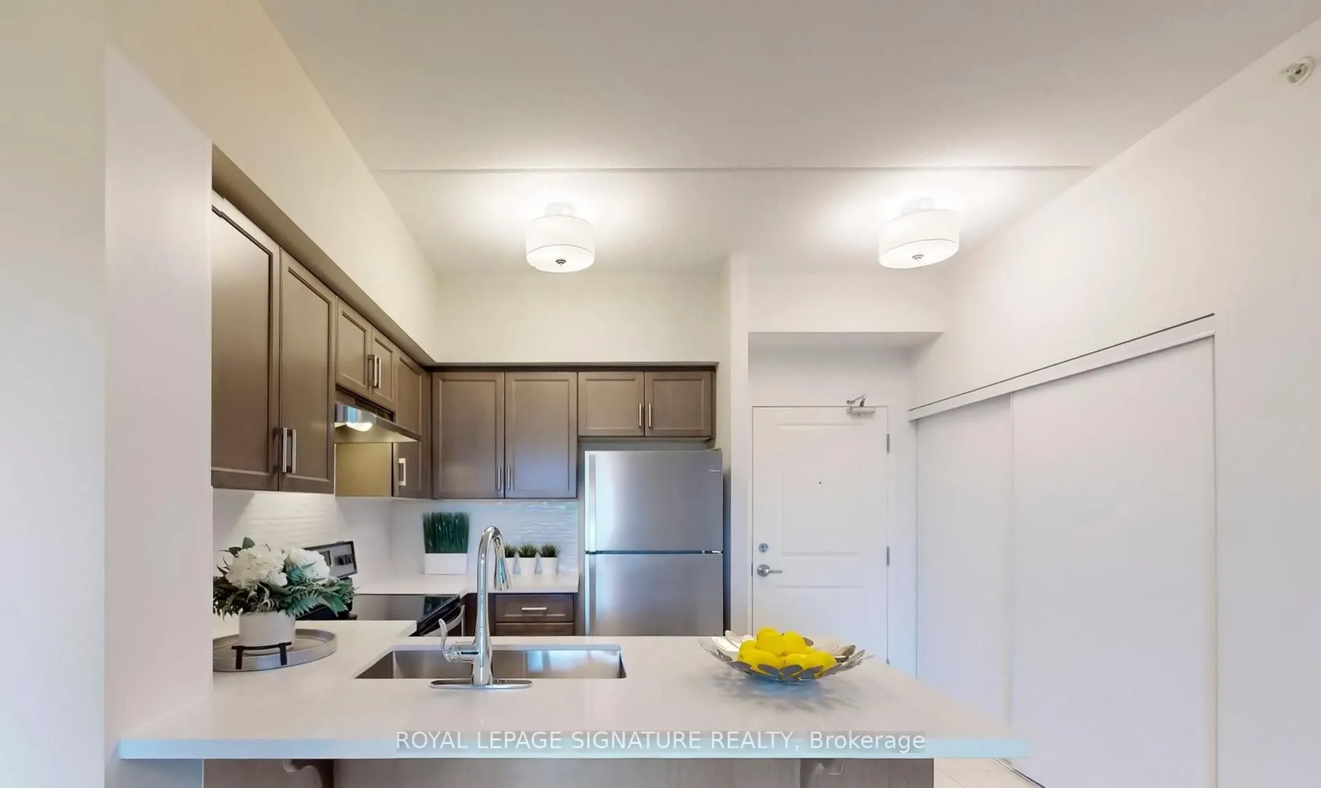 630 Sauve Street, #215