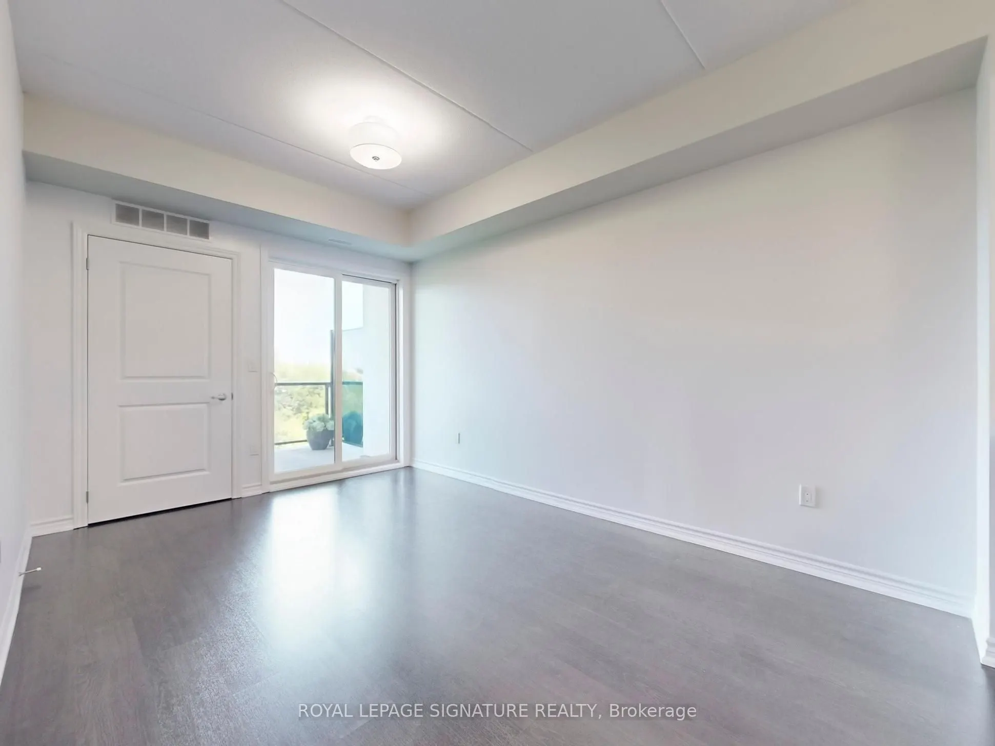 630 Sauve Street, #215