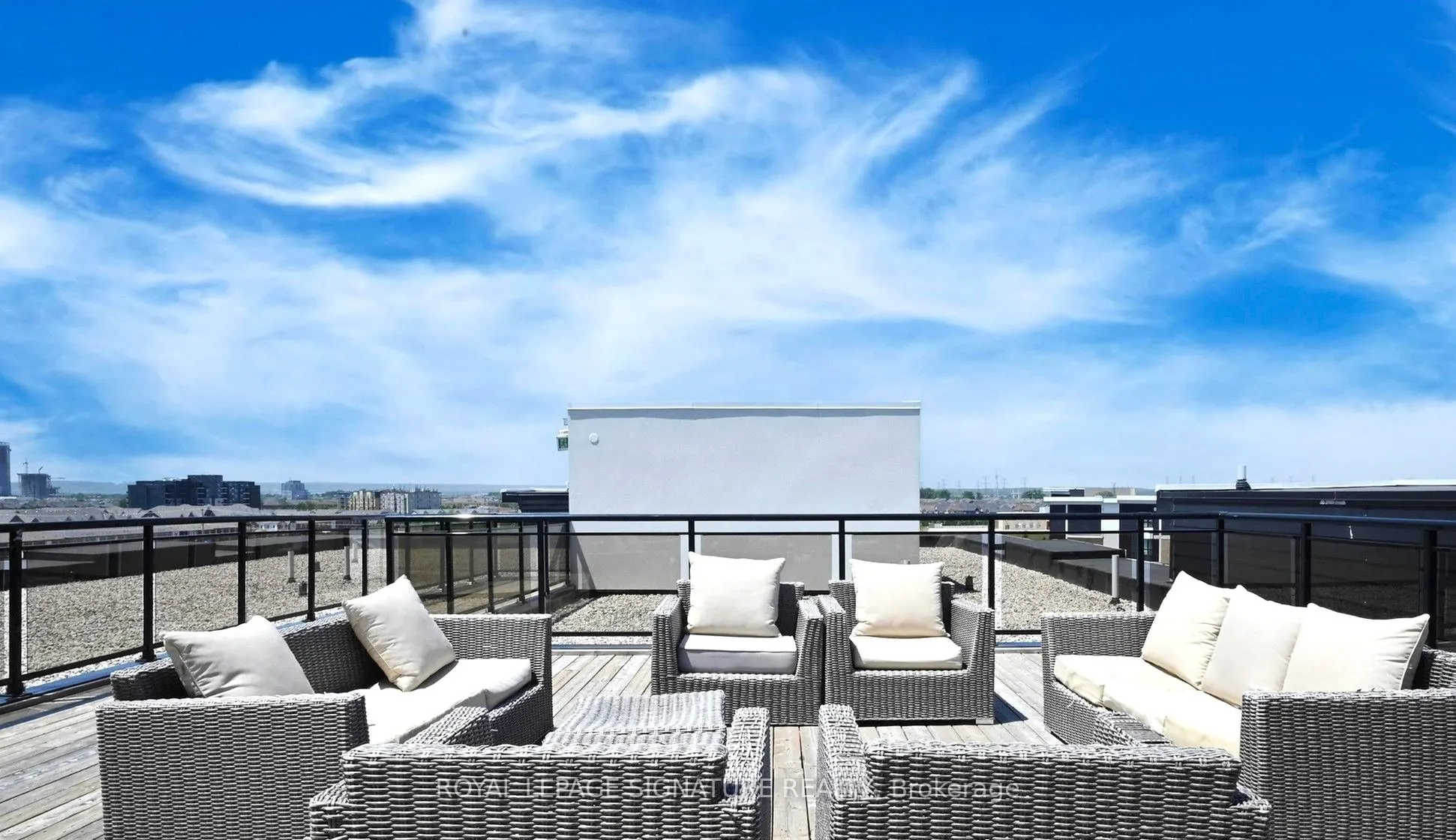 630 Sauve Street, #215